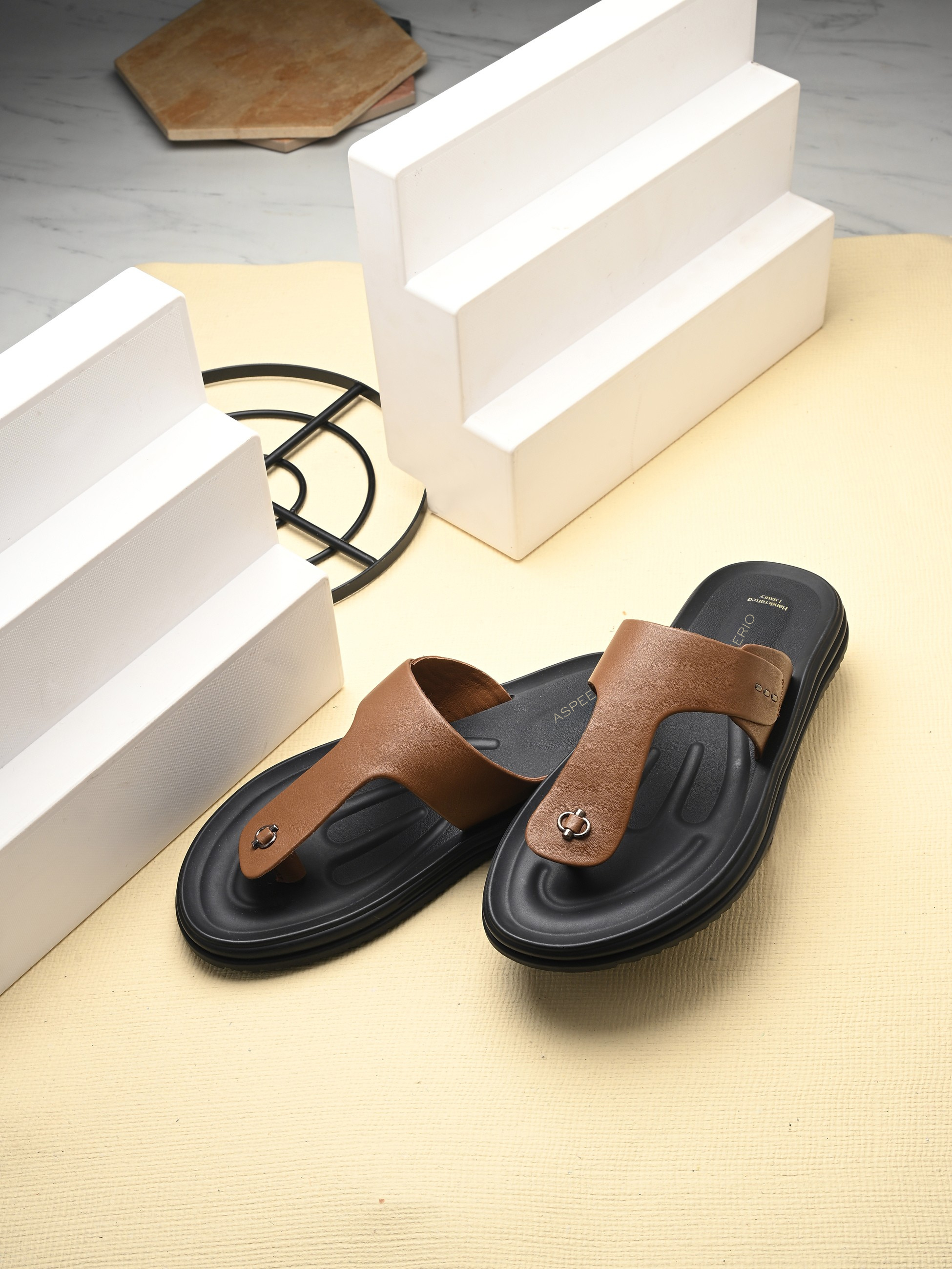 Comet Leather Slippers by Aspeerio