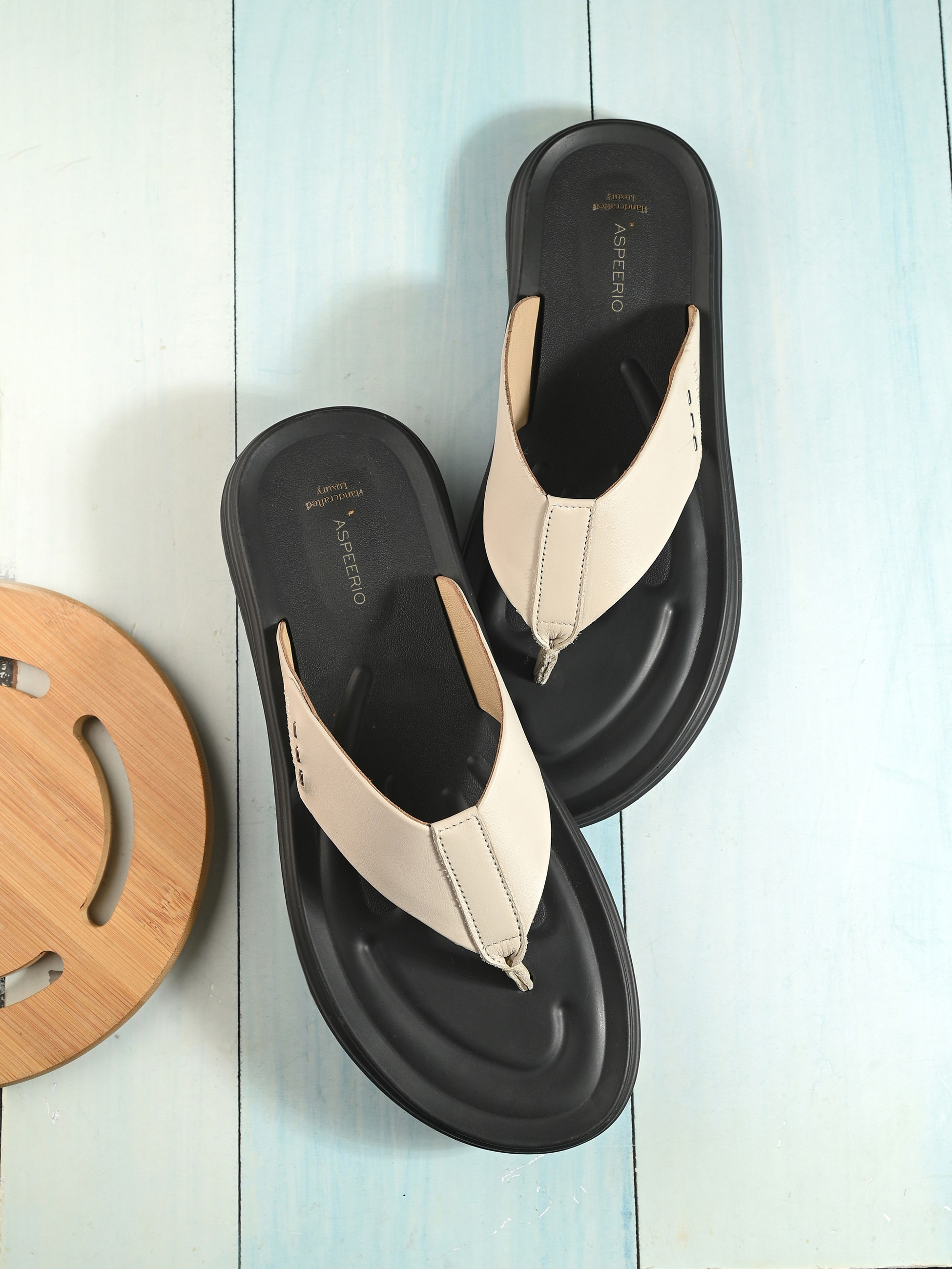 Comet Leather Slippers by Aspeerio