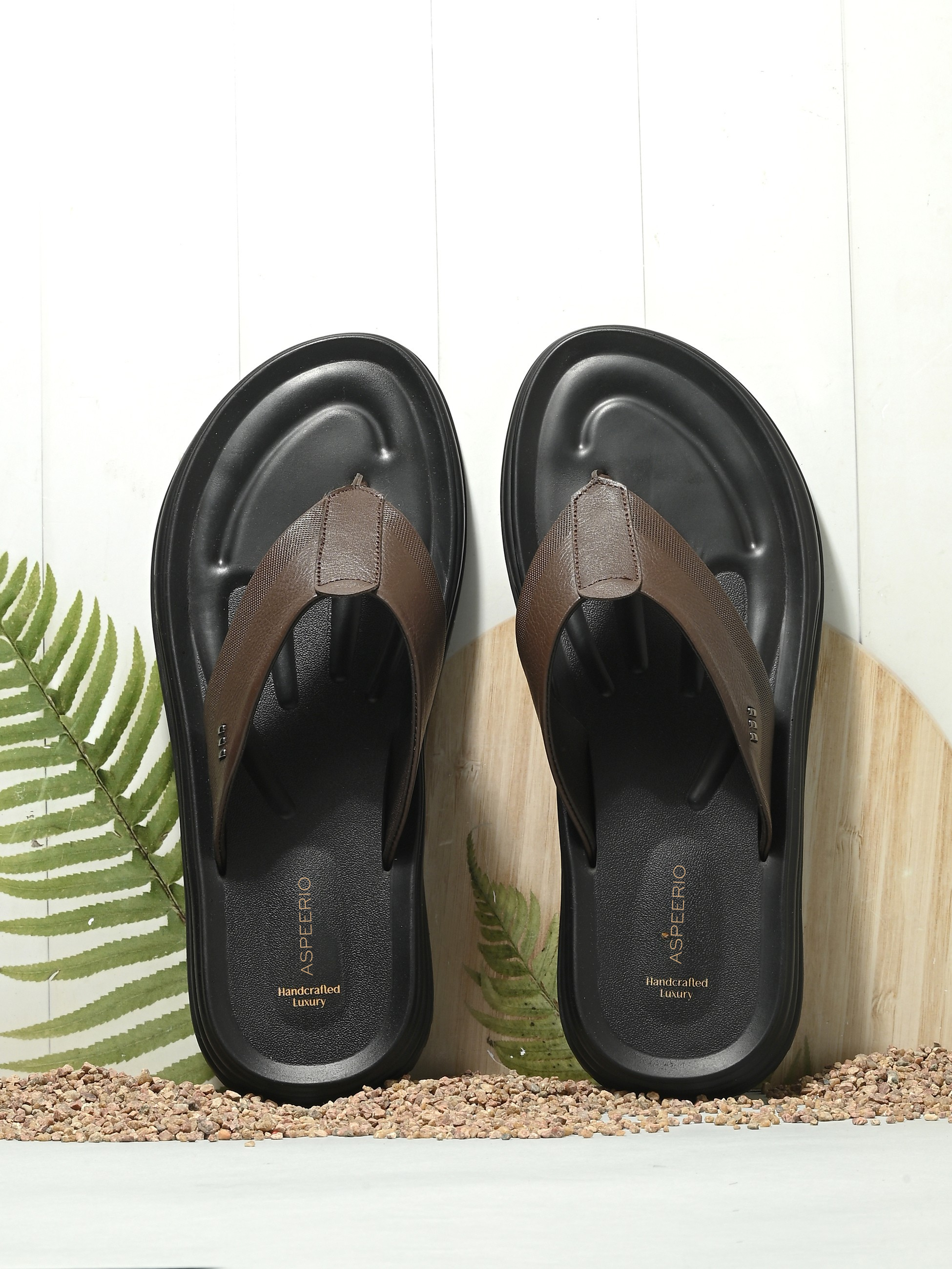 Comet Leather Slippers by Aspeerio
