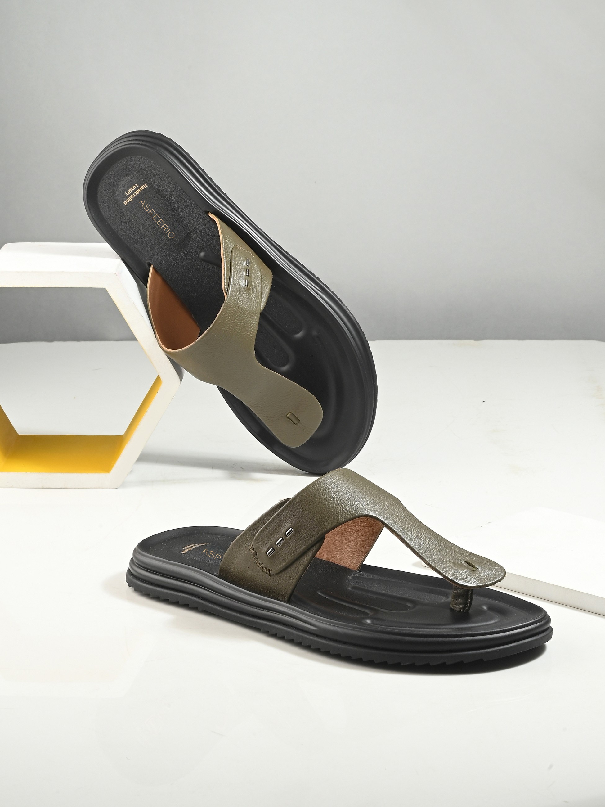 Comet Leather Slippers by Aspeerio