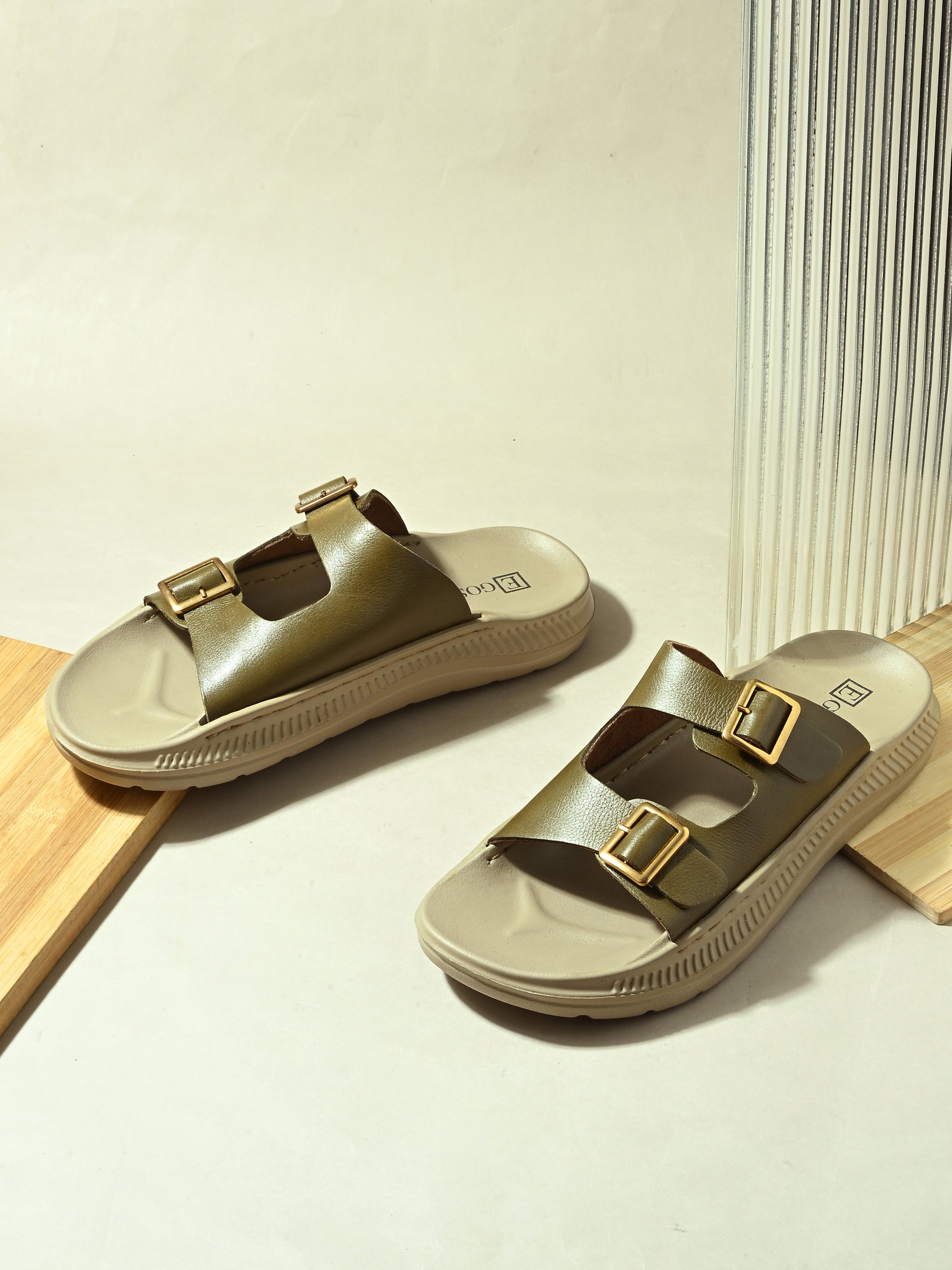 Zero Gravity Ultralight Slippers by Egoss