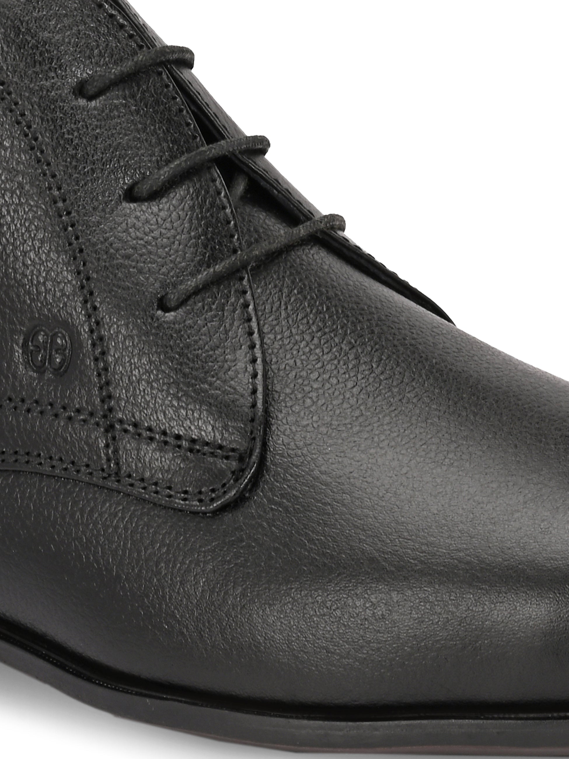 Rover Chukka Leather Boots by Aspeerio