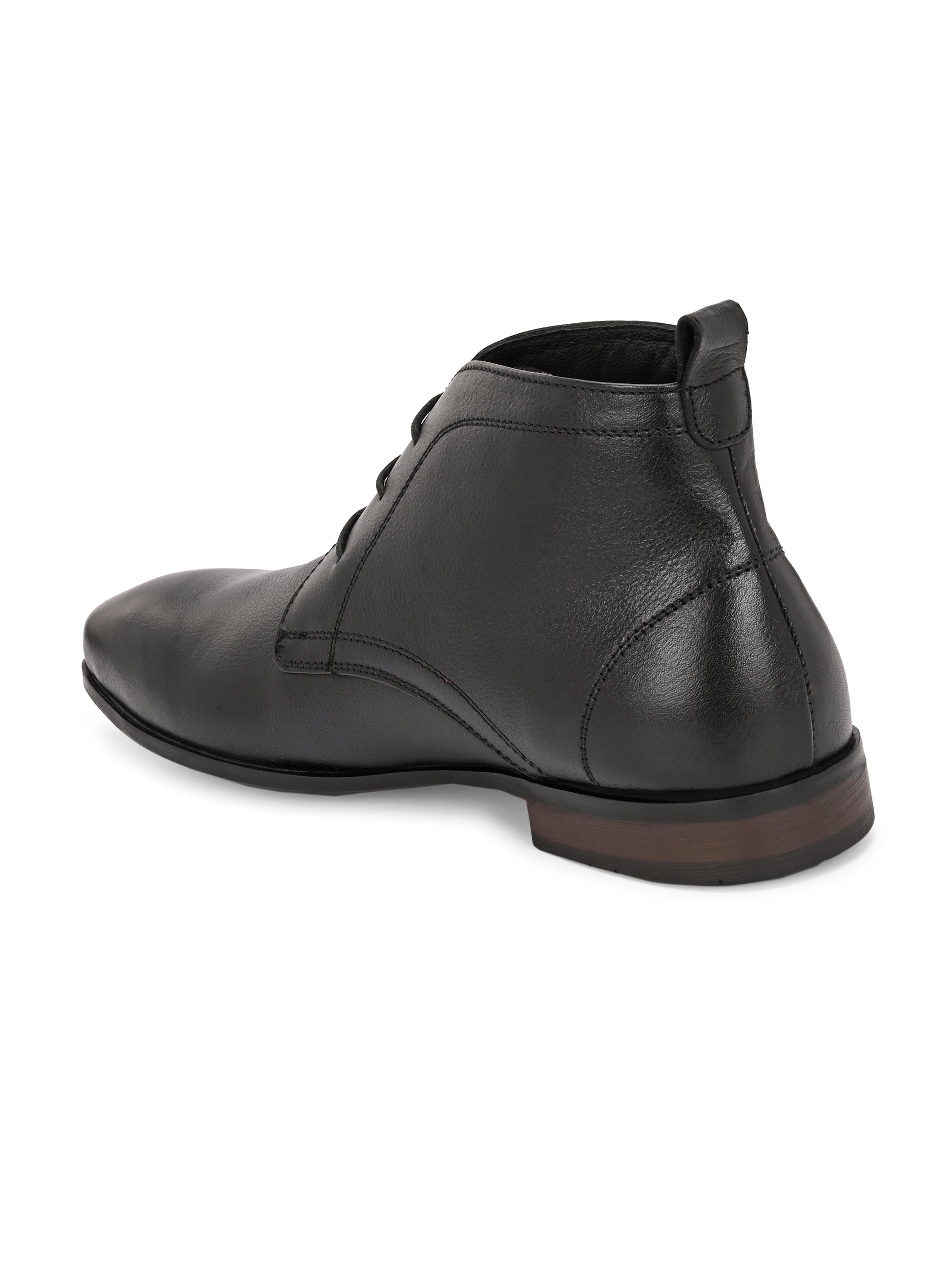 Rover Chukka Leather Boots by Aspeerio