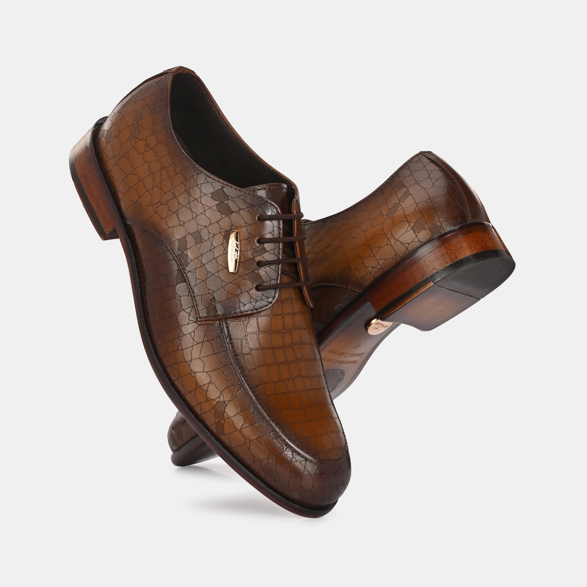 Laser Engraved Lace-Up Shoes by Lafattio
