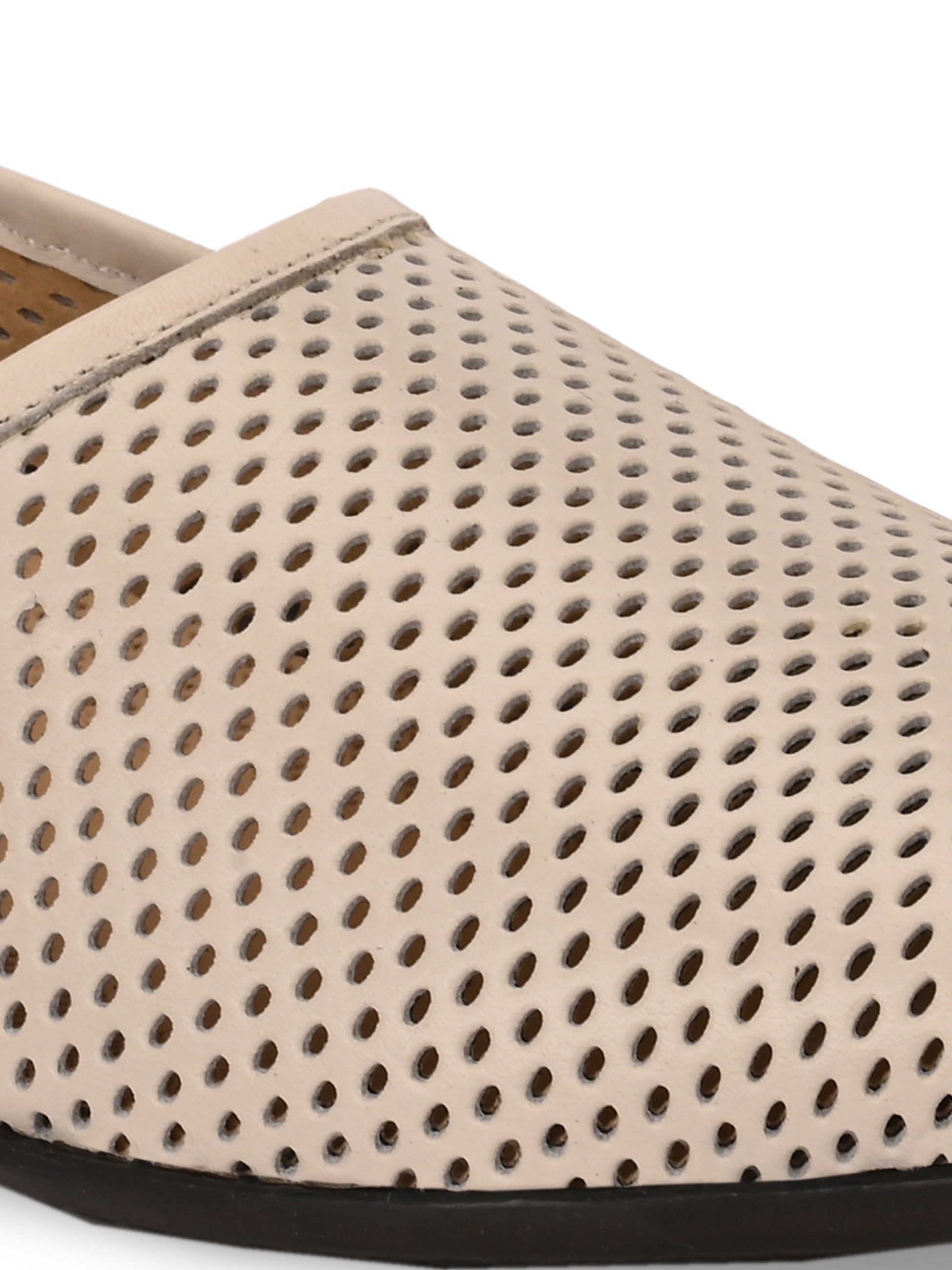 Egoss Perforated Summer Shoes For Men