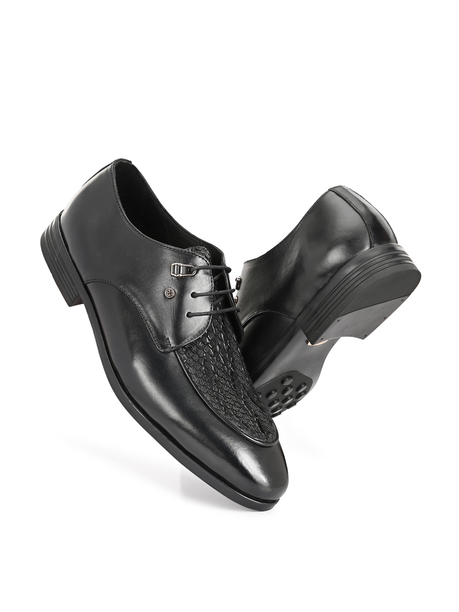 Lace-Up Party Shoes by Lafattio