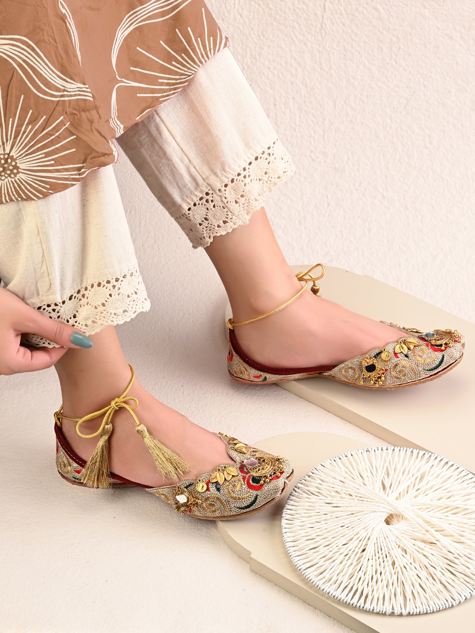 Juttis For Women by Lady Boss