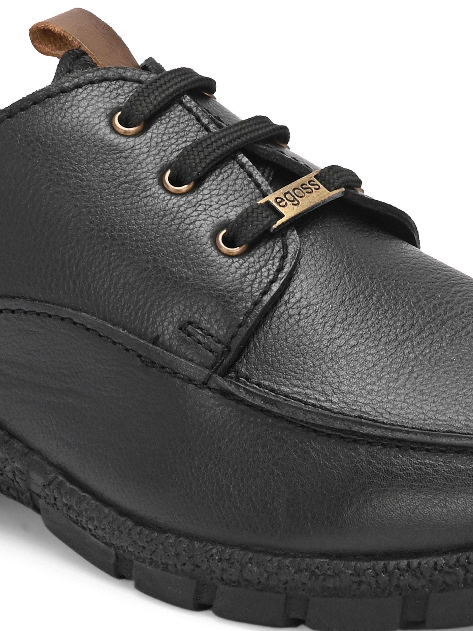 Mudtrail Lace-Up Shoes by Aspeerio