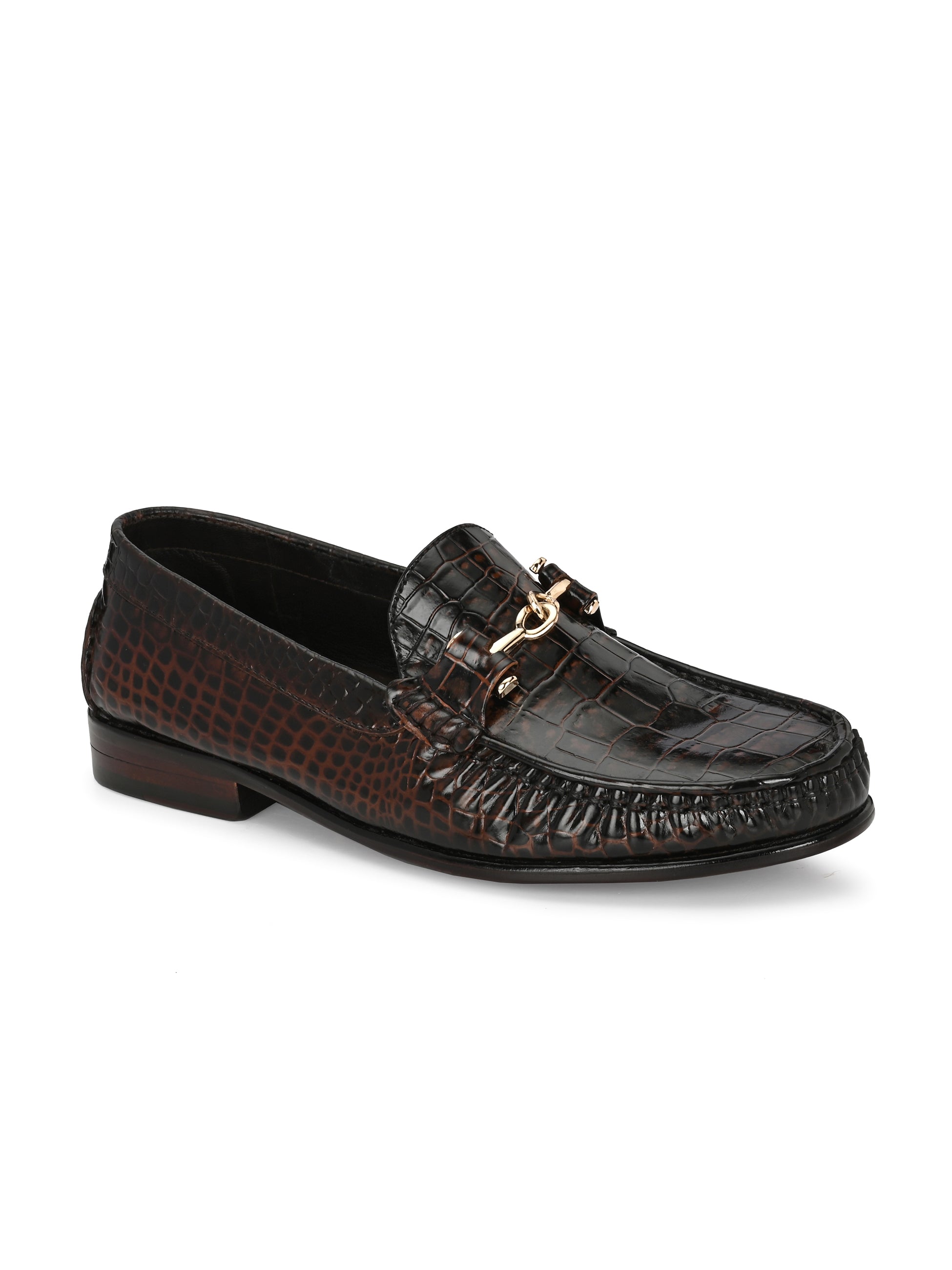 Textured Buckled Loafers by Lafattio