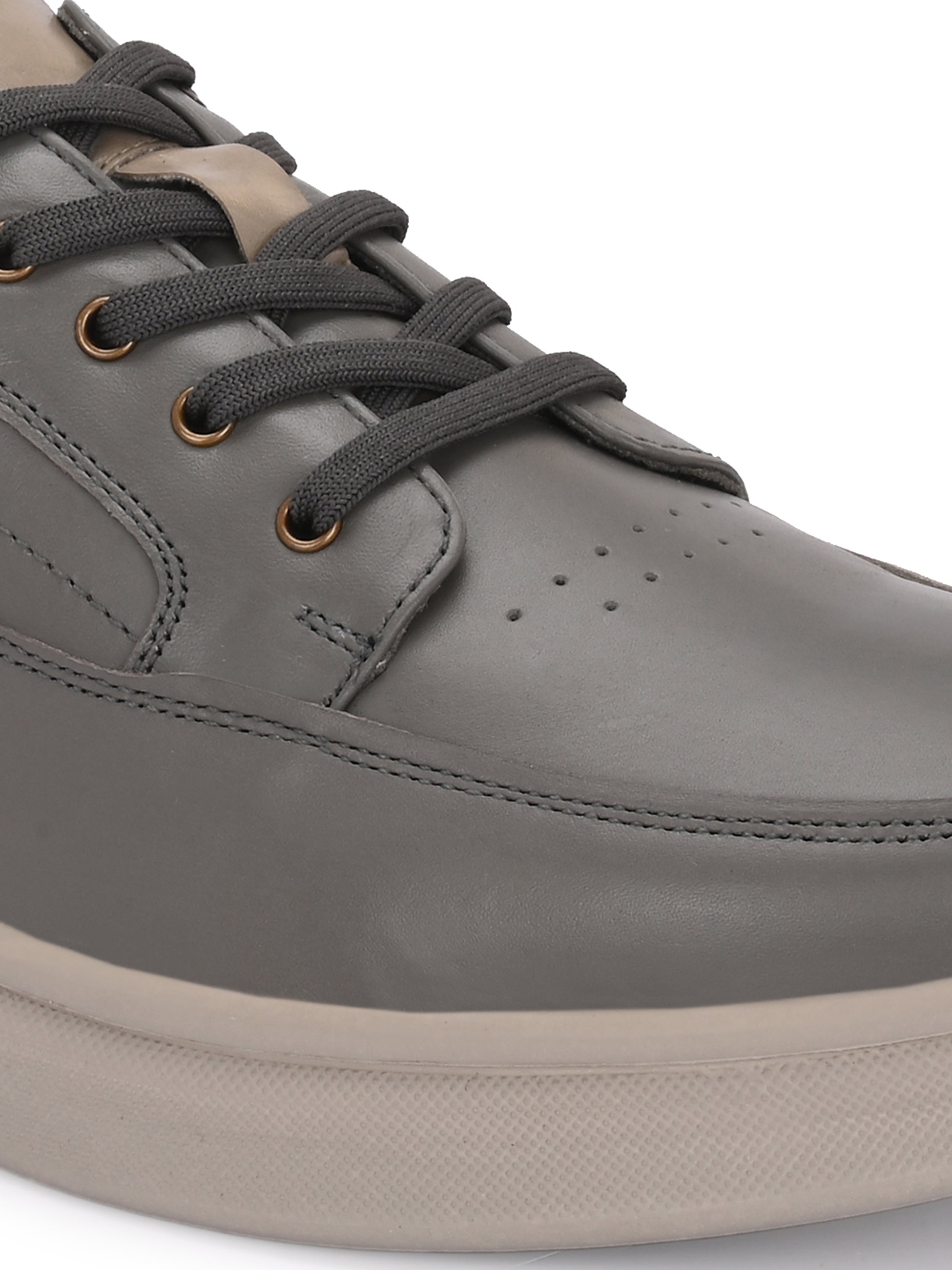Zero Gravity Sneakers by Egoss