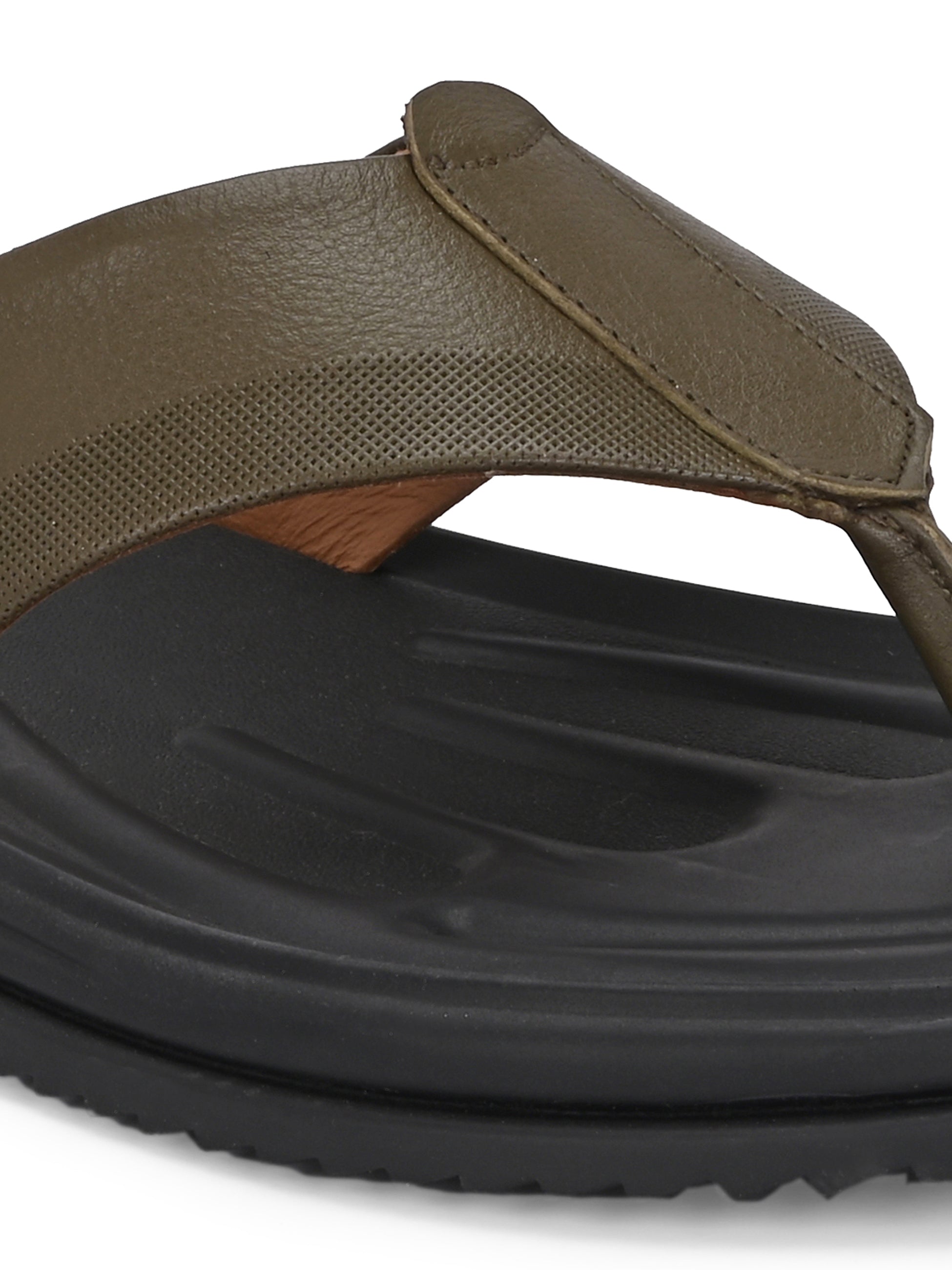 Comet Leather Slippers by Aspeerio