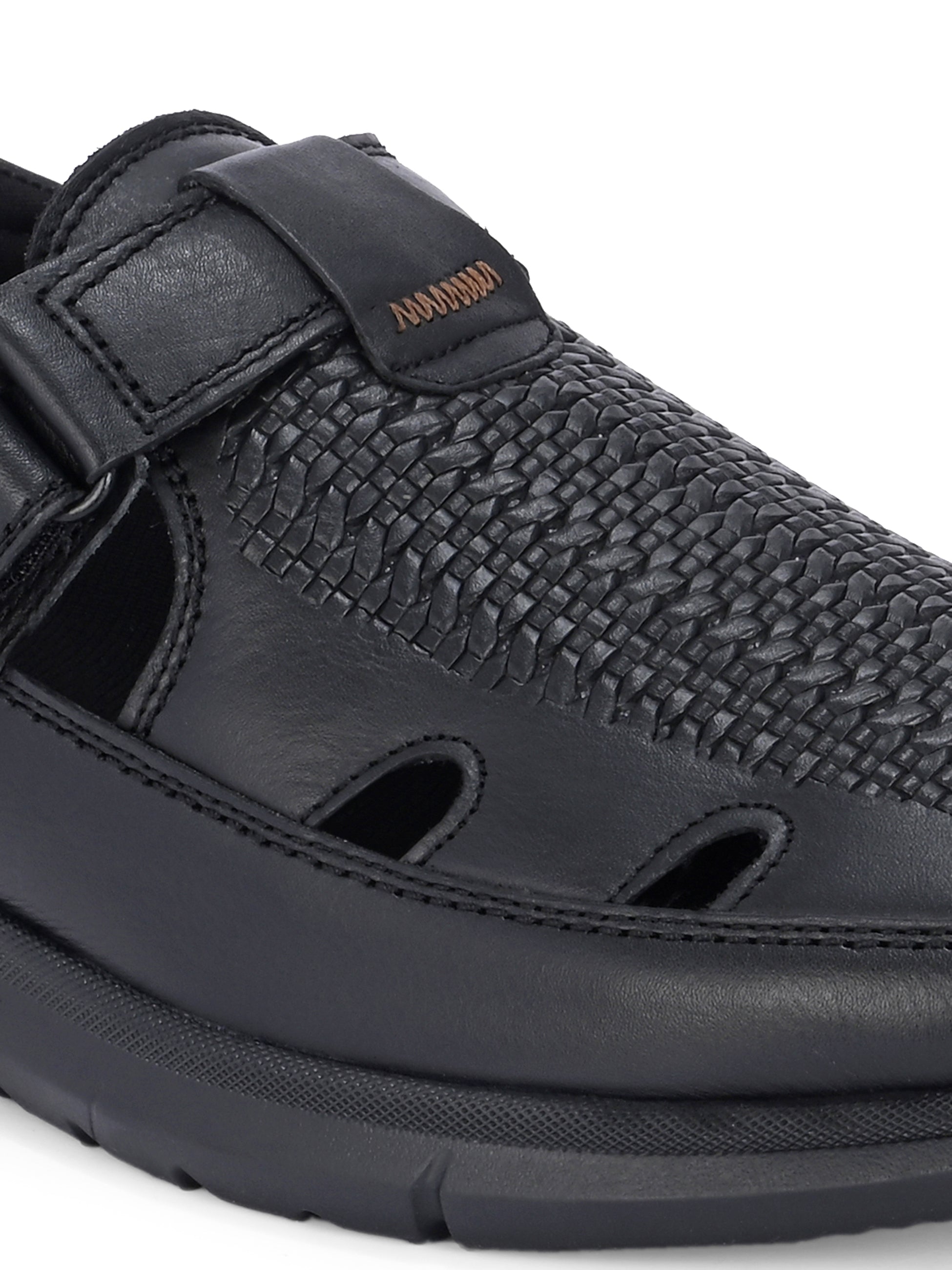 Zero Gravity Sandals by Egoss