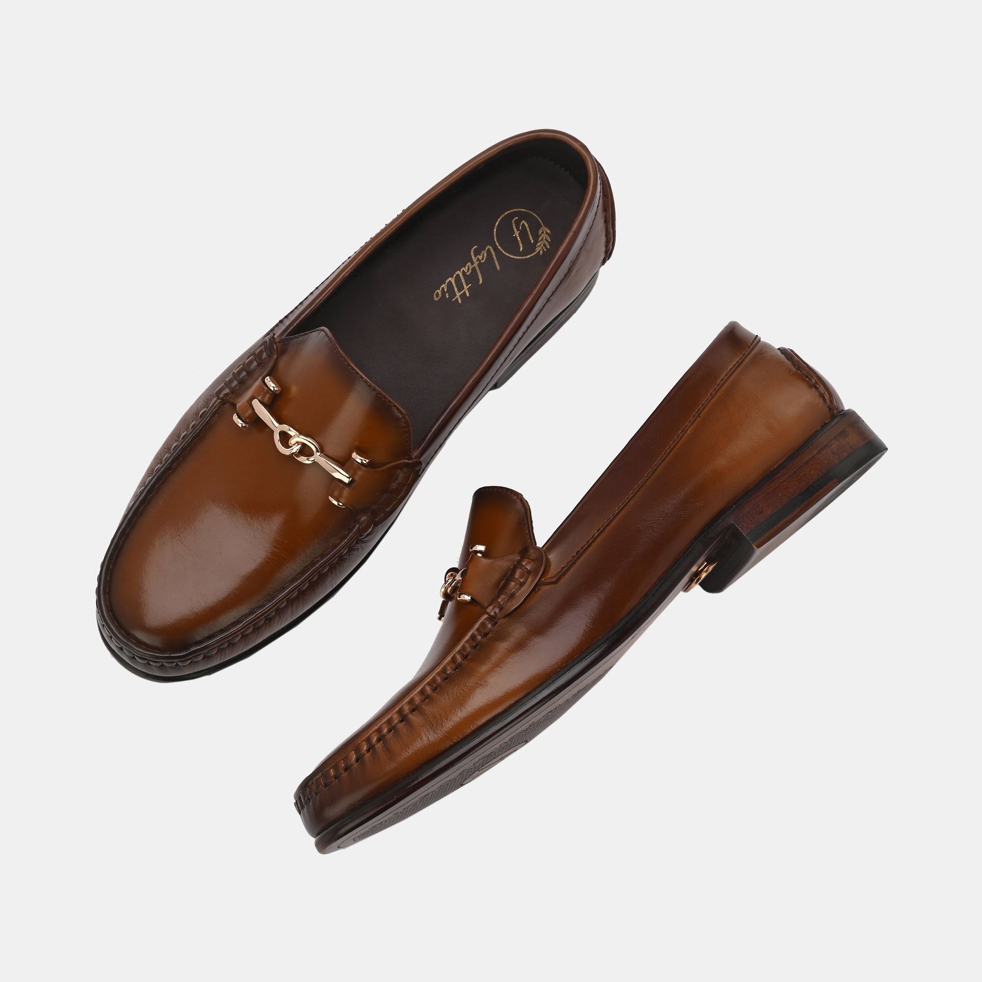 Classic Buckled Loafers by Lafattio