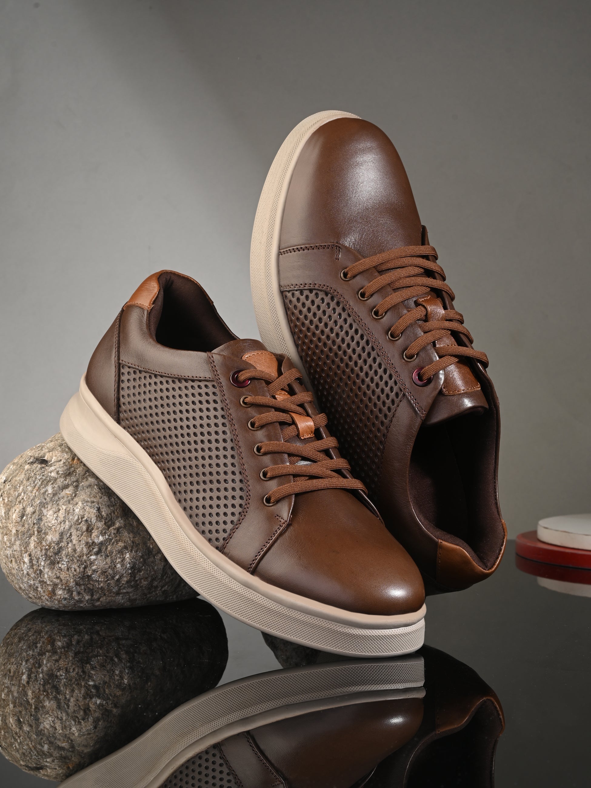 Zero Gravity Sneakers by Egoss