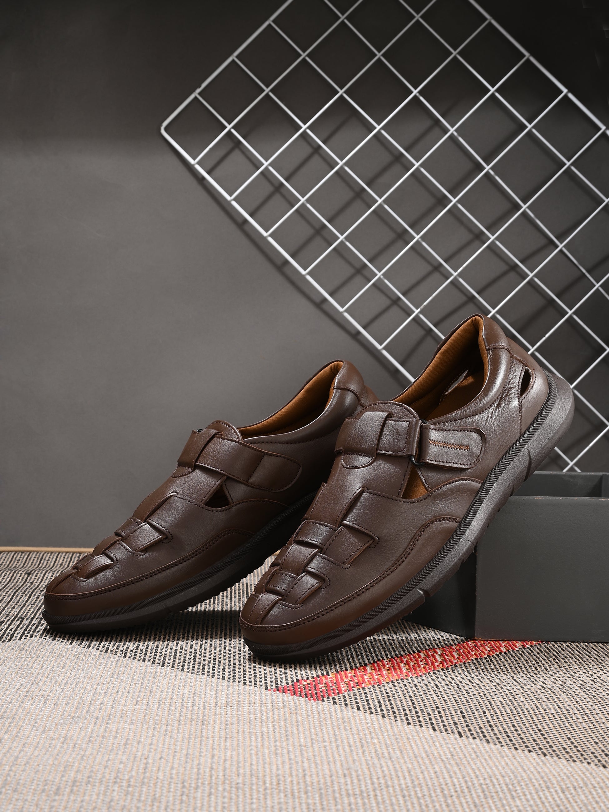 Zero Gravity Sandals by Egoss