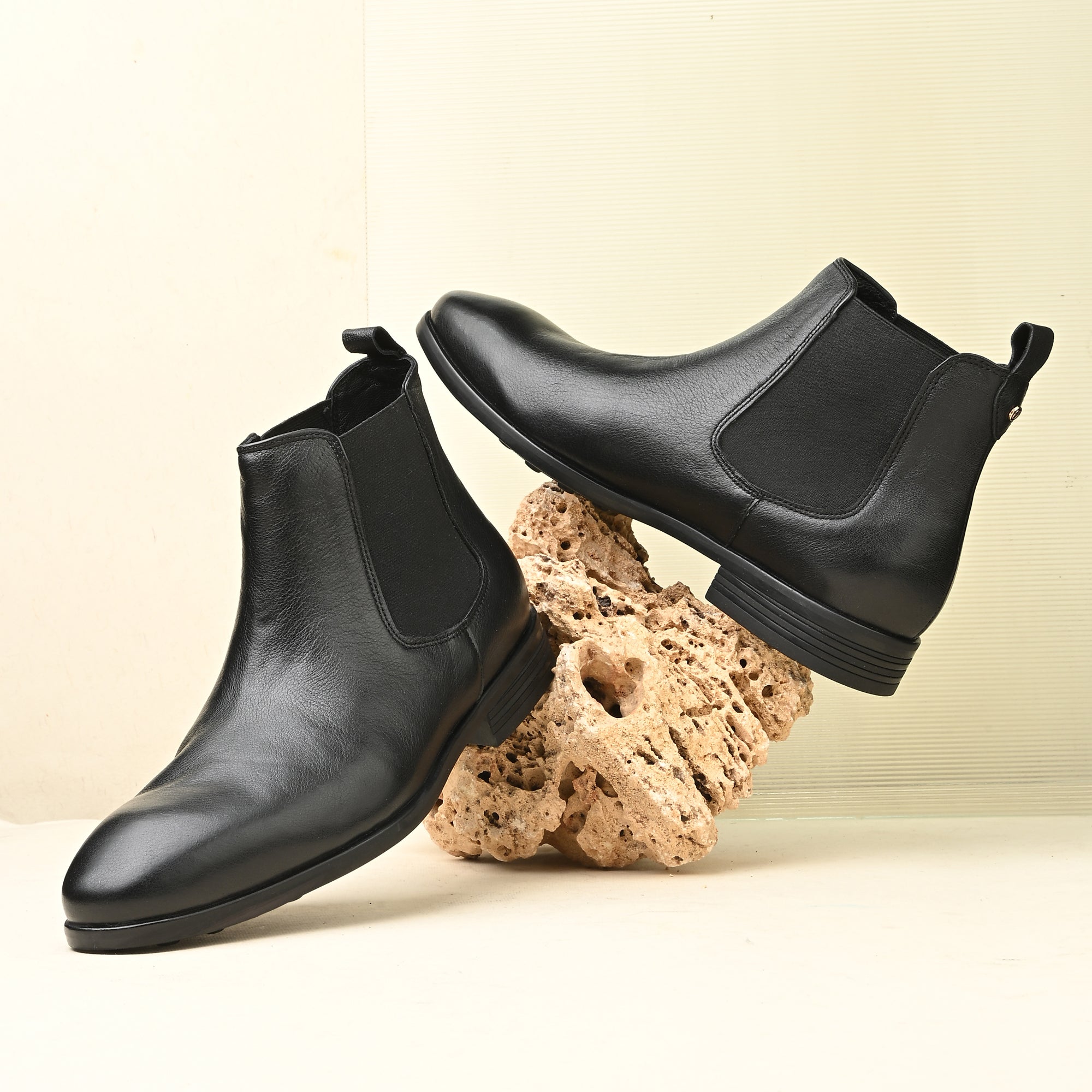 Granada Chelsea Boots by Lafattio
