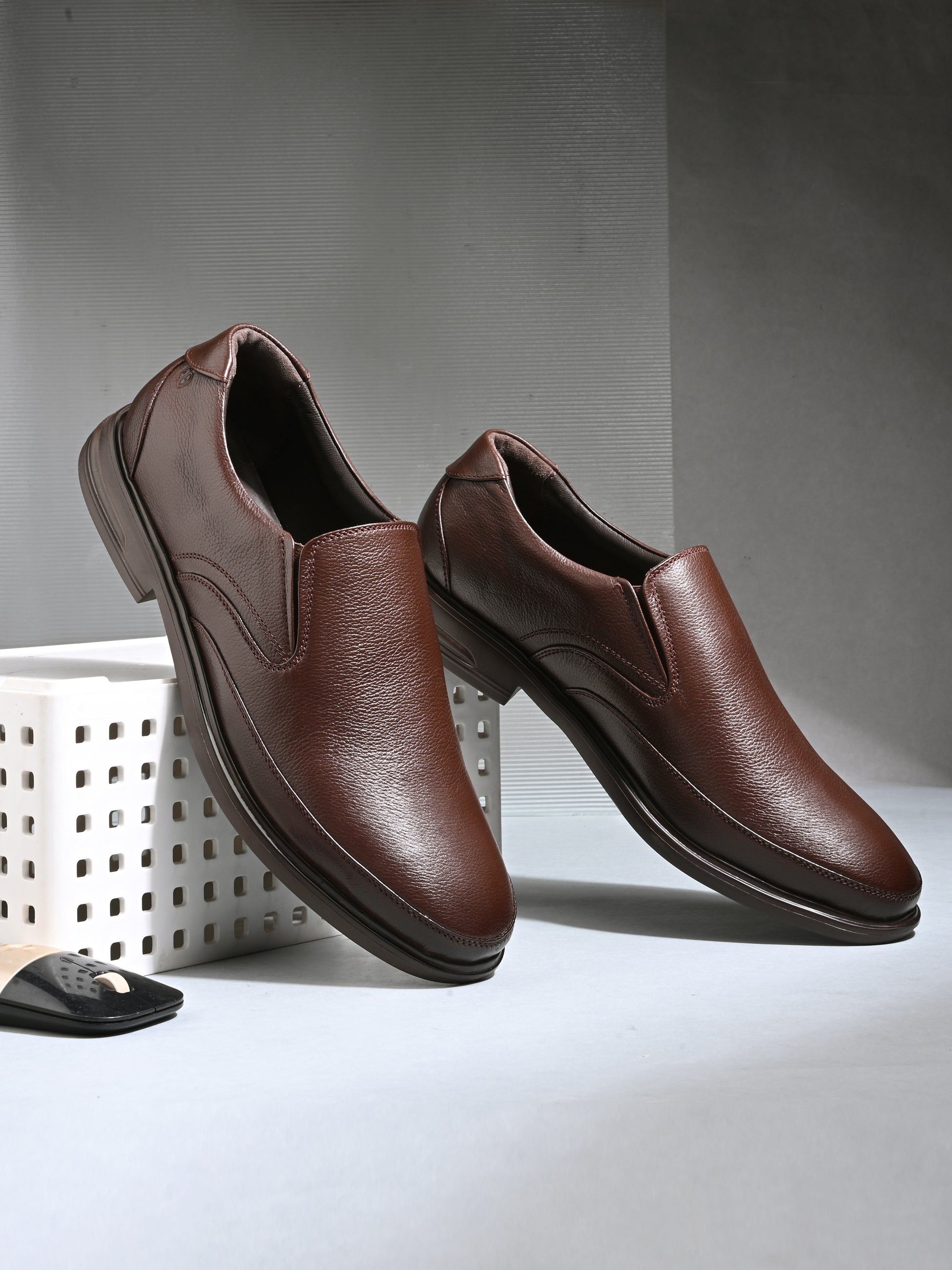 Zero Gravity Luxe Moccasins by Aspeerio