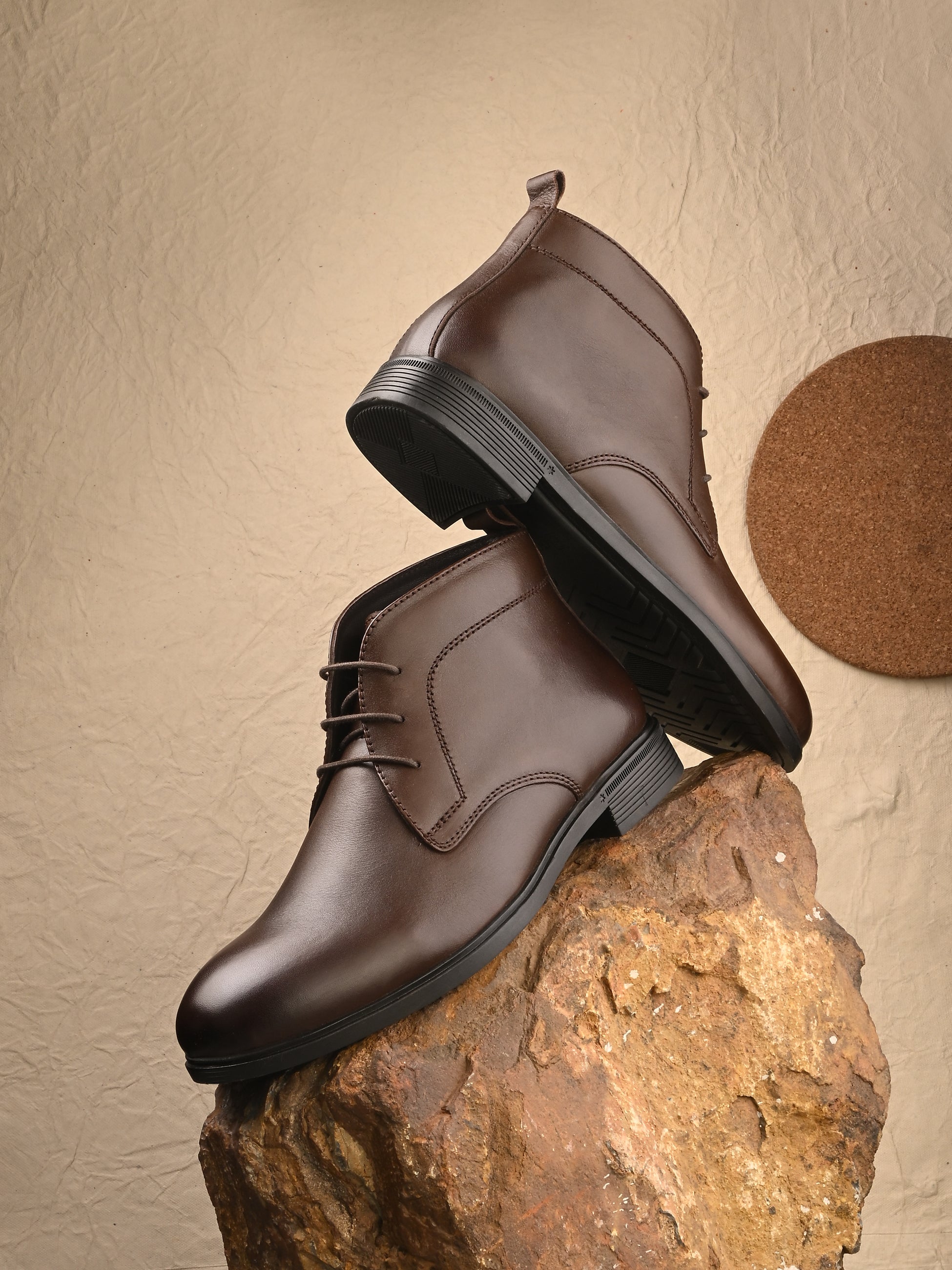 Egoss Leather Chukka Boots For Men