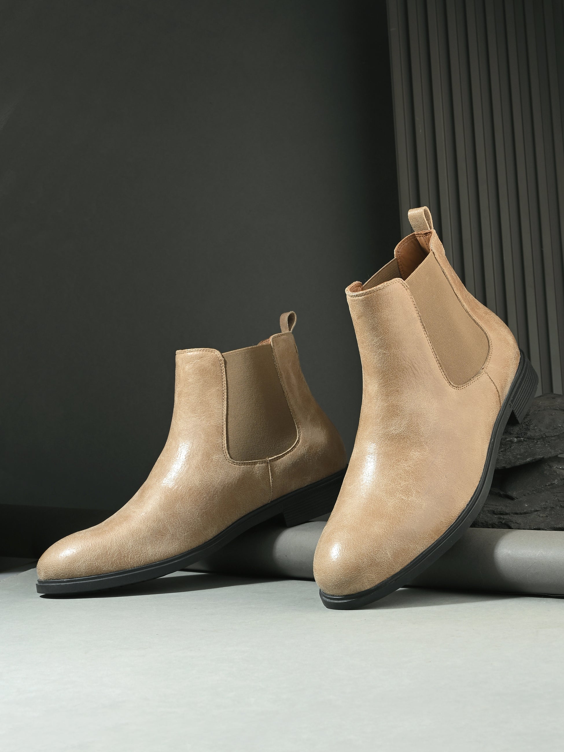 Egoss Leather Chelsea Boots For Men