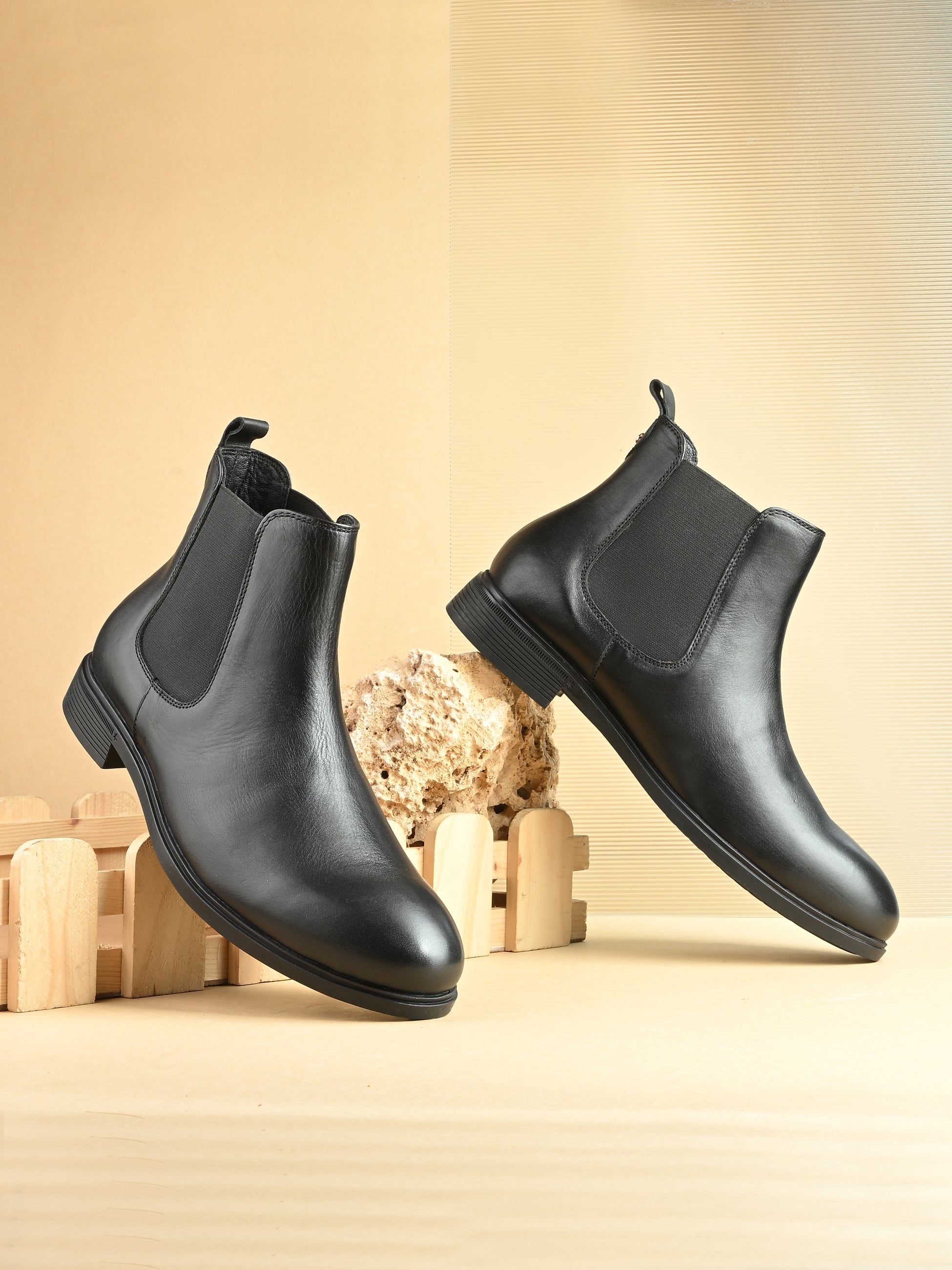 Egoss Leather Chelsea Boots For Men
