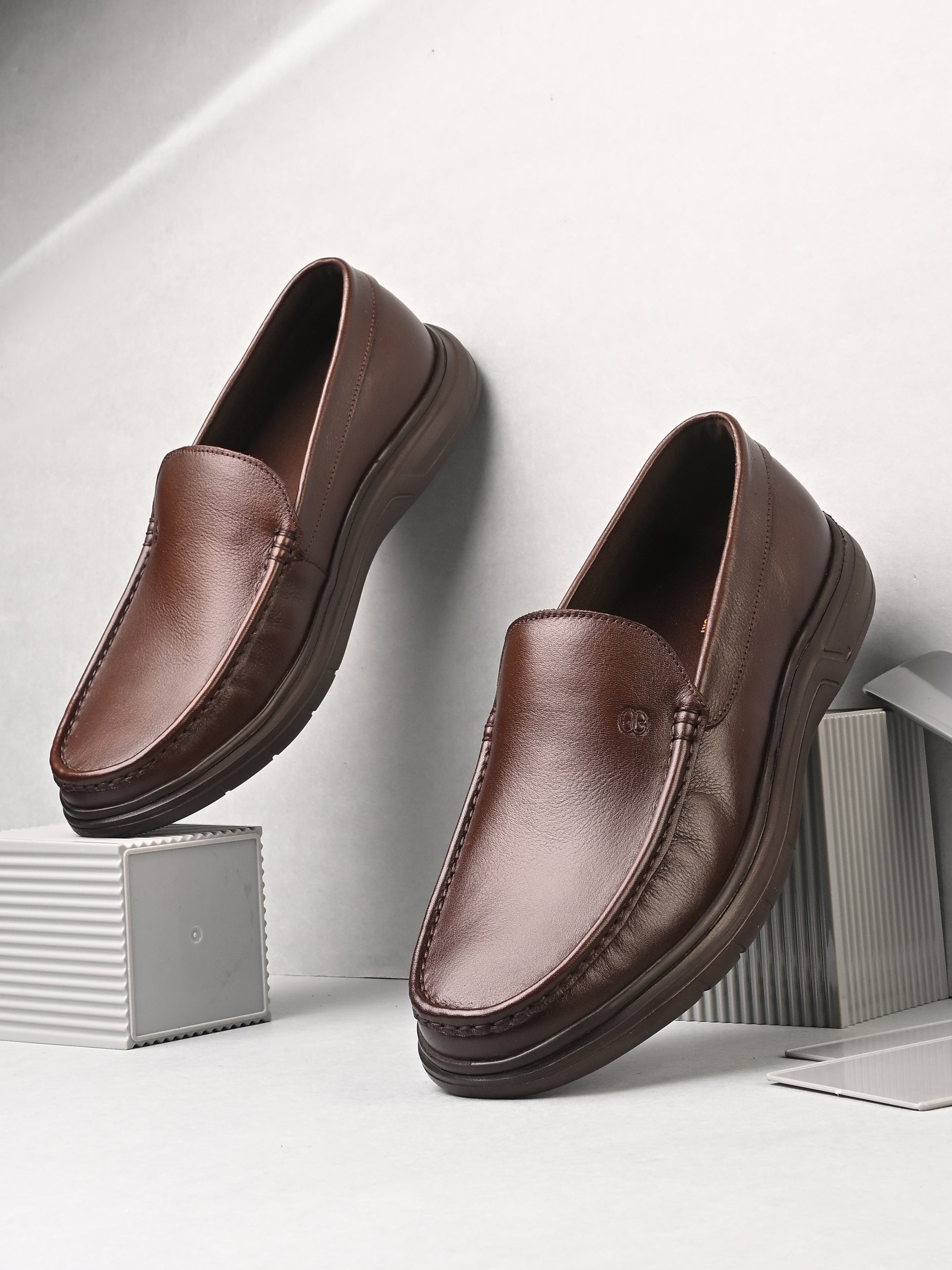 Zero Gravity 2.0 Slip-On Sneakers by Aspeerio