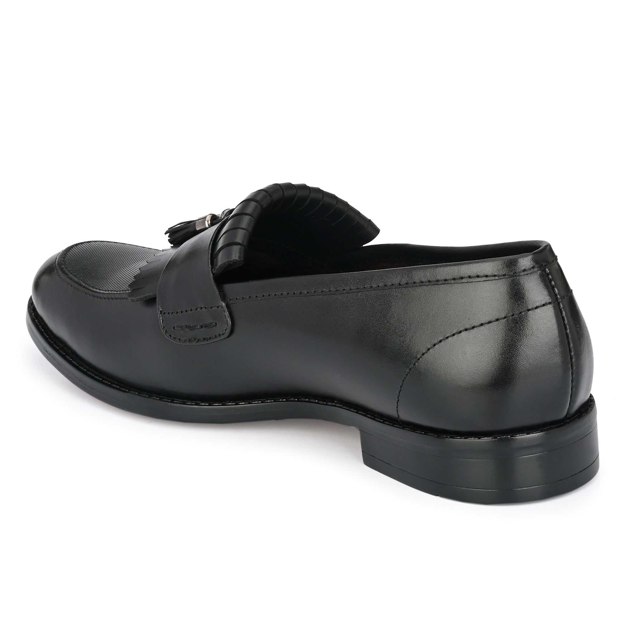 Tassled Formal Penny Loafers For Men with Textured Top