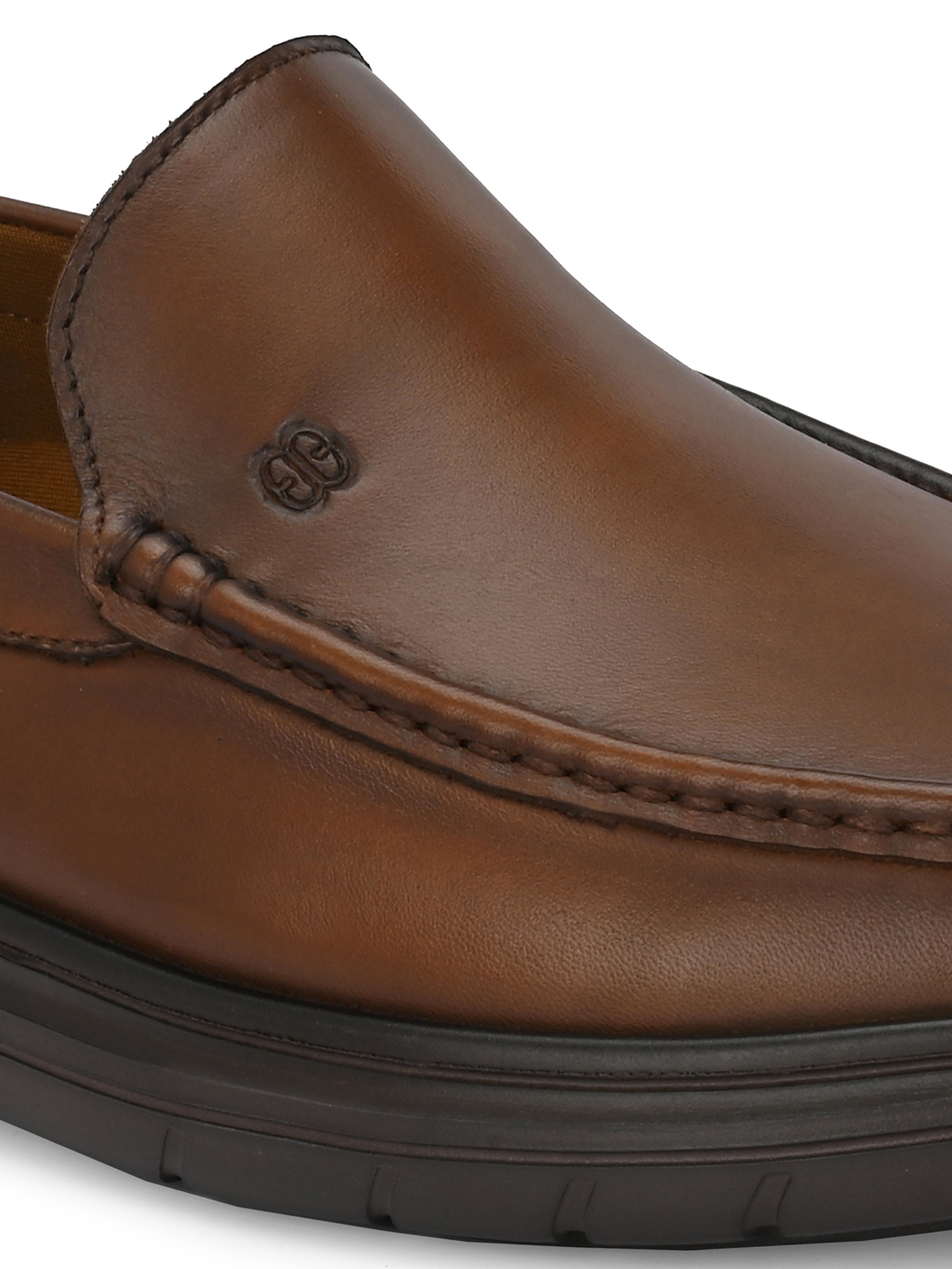 Moonwalk Slip-On Sneakers by Aspeerio
