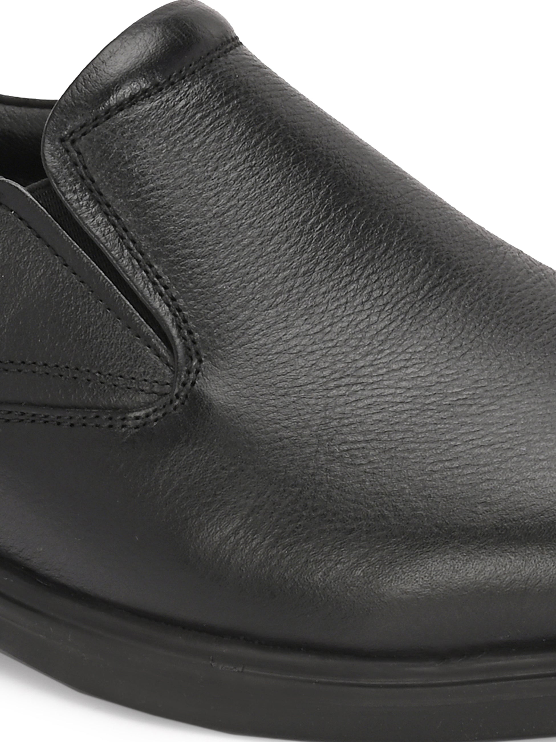 Zero Gravity Luxe Moccasins by Aspeerio