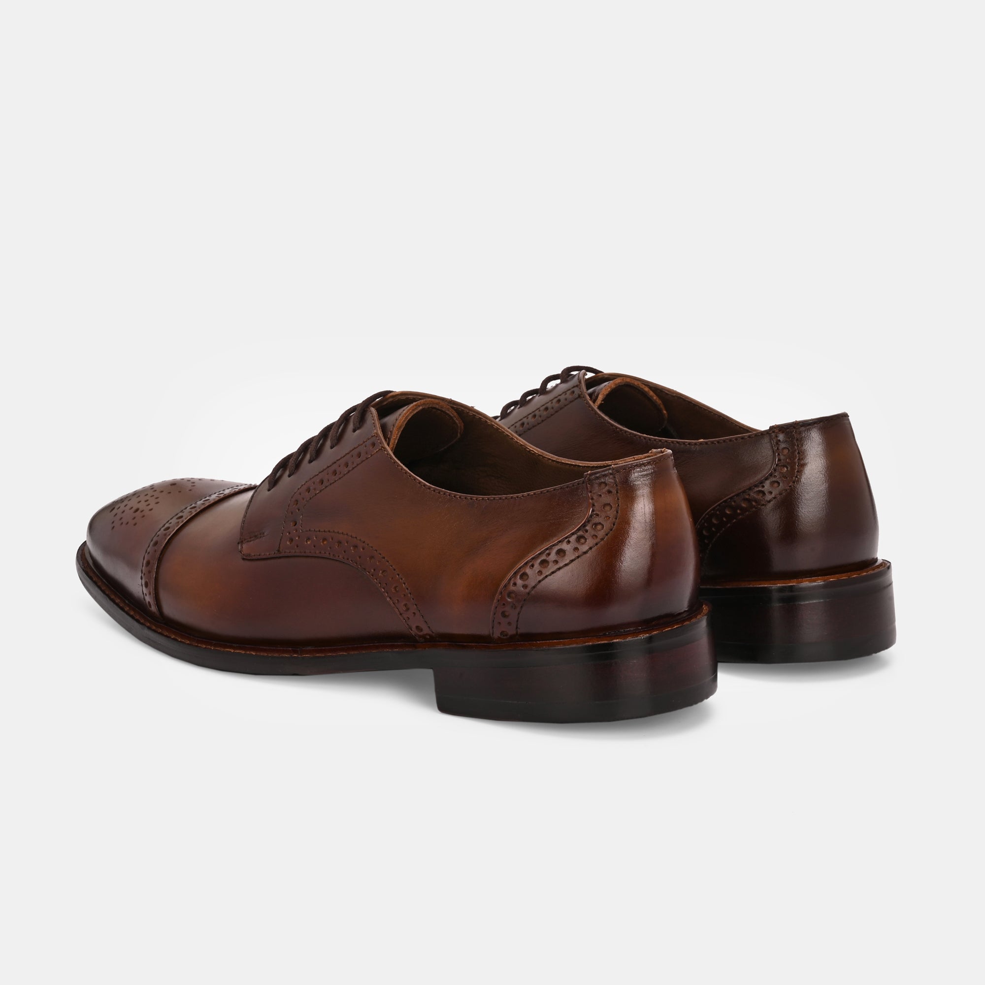 Spanish Lace-Up Brogues by Lafattio