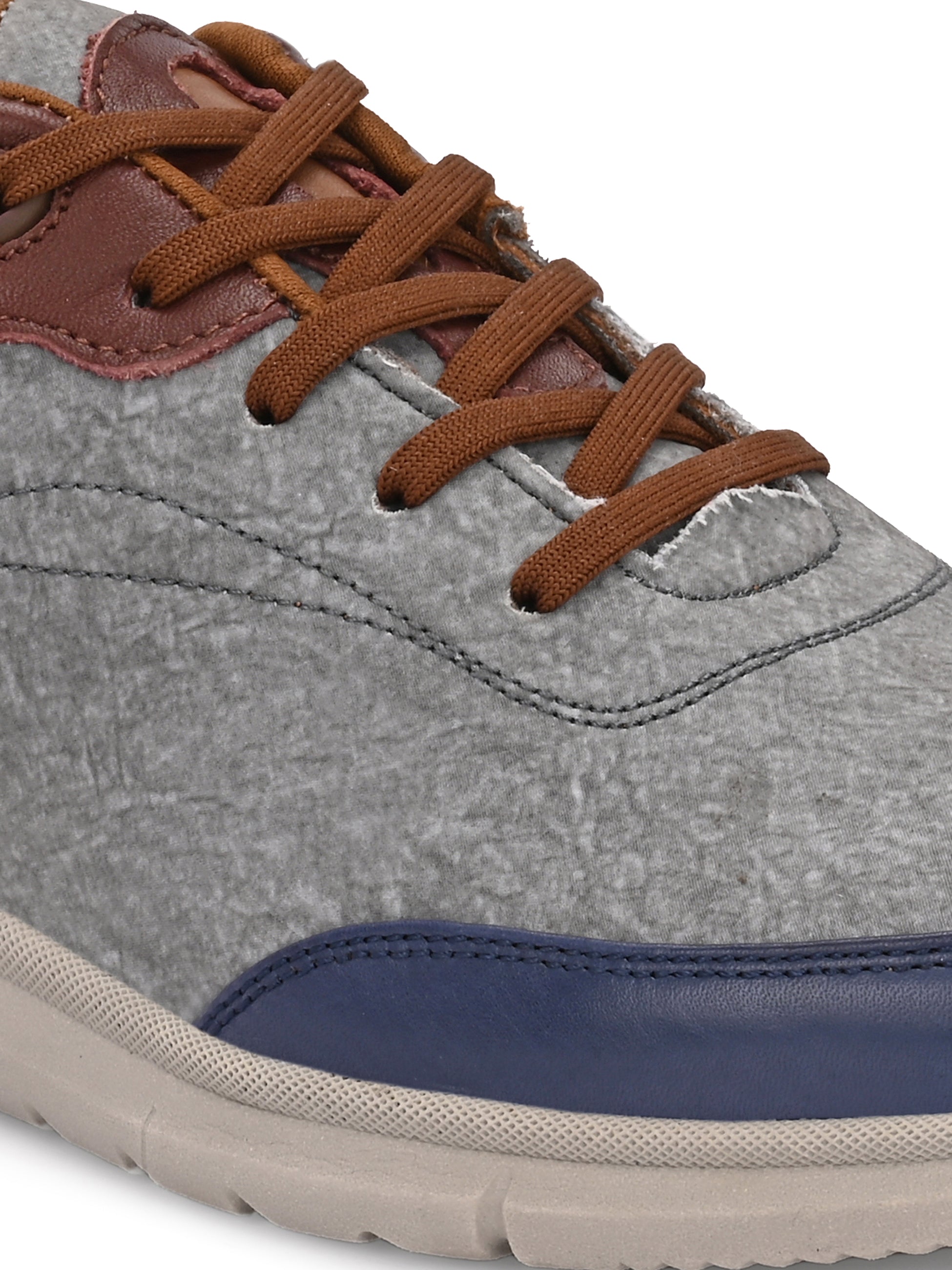 Moonwalk Lace-Up Sneakers by Aspeerio