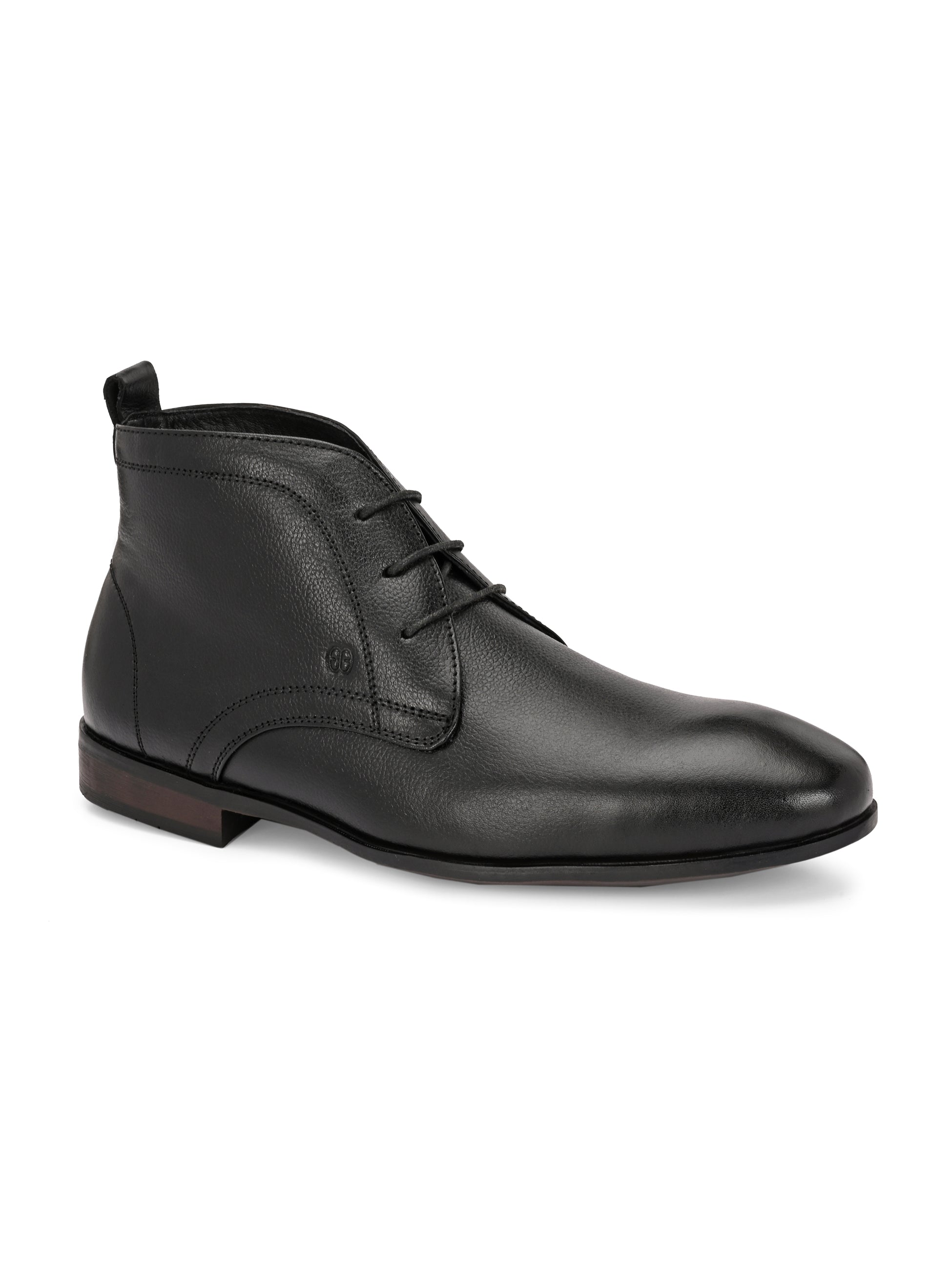 Rover Chukka Leather Boots by Aspeerio