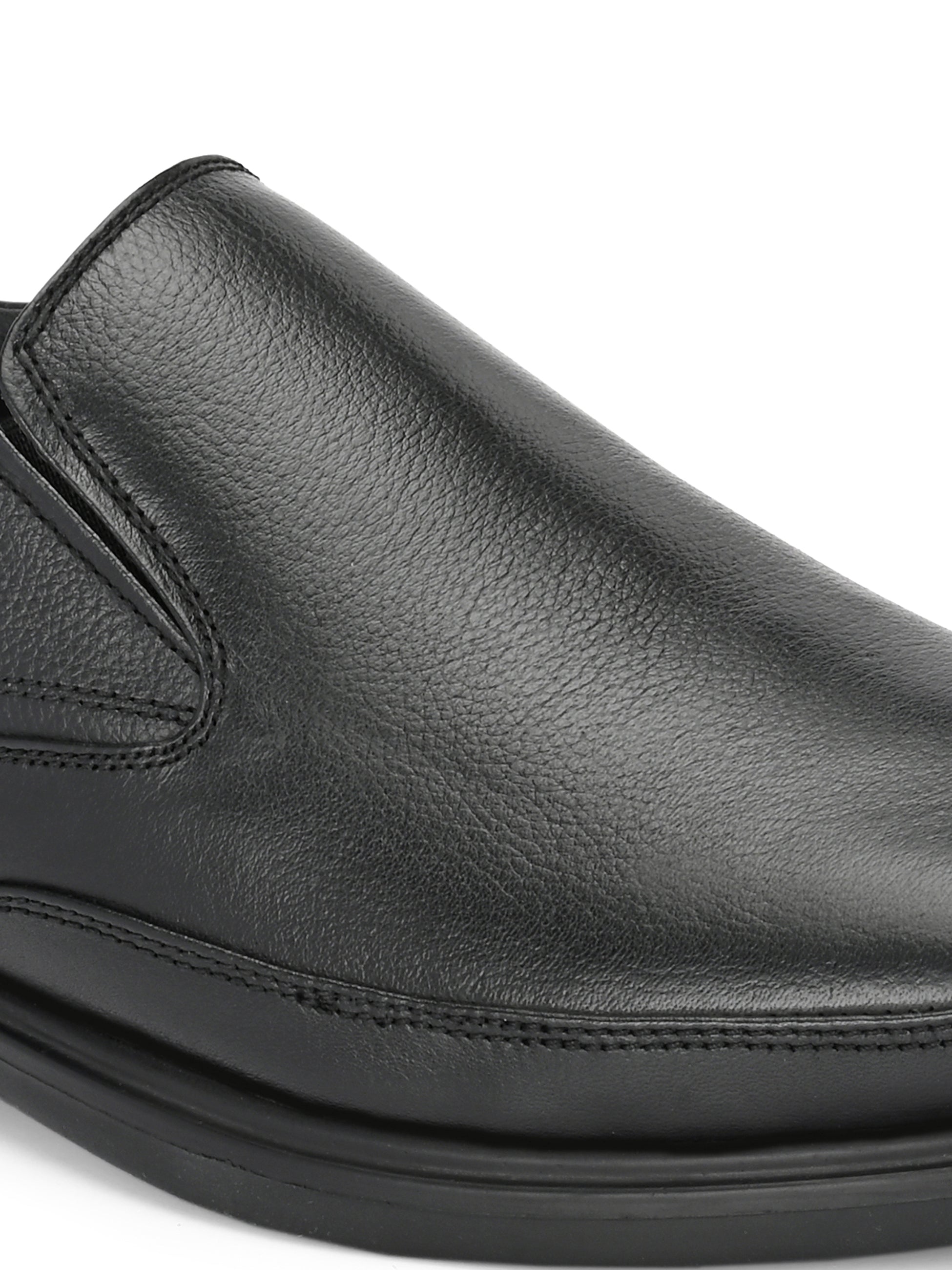 Zero Gravity Luxe Moccasins by Aspeerio