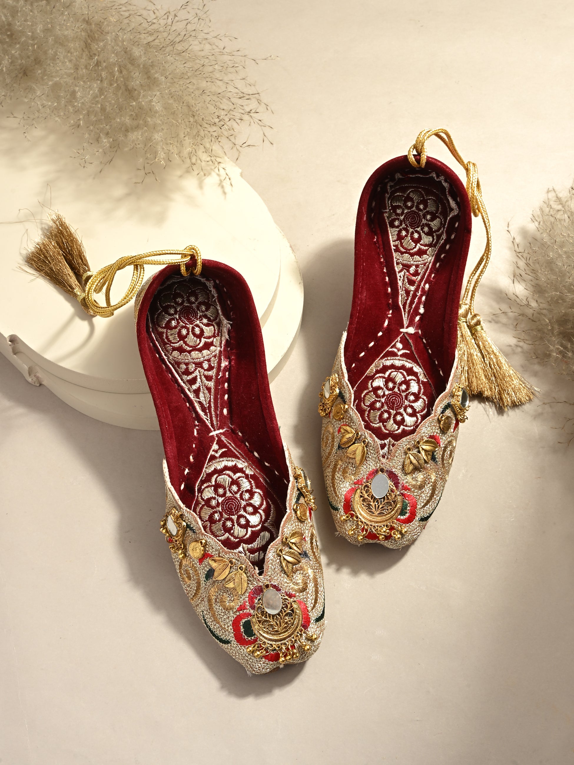 Juttis For Women by Lady Boss