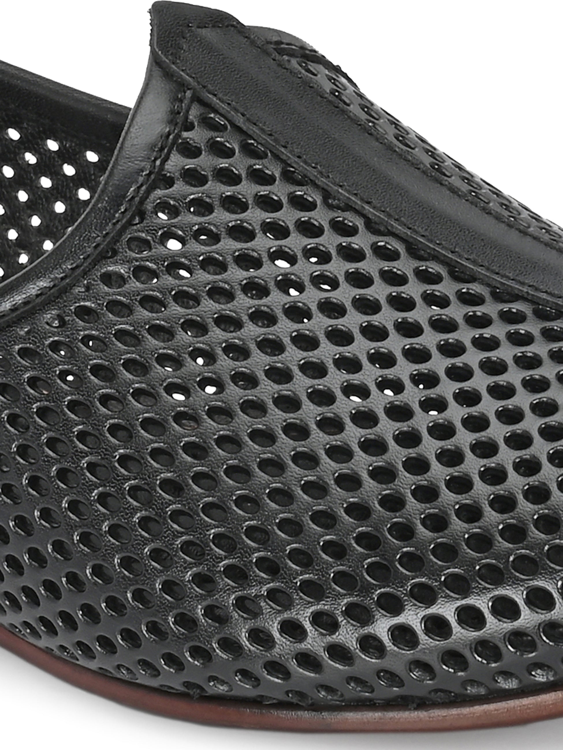 Black Malaga Jooti by Lafattio