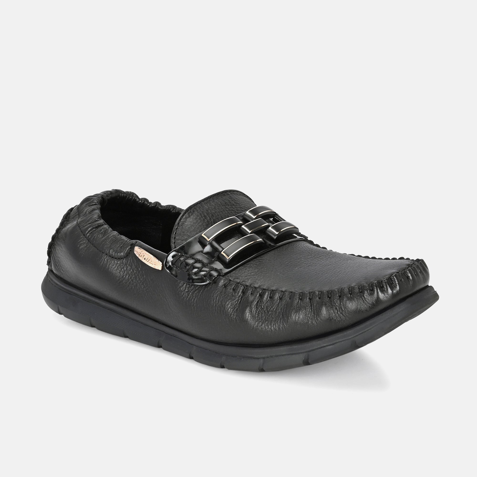 Flexible Buckled Loafers by Lafattio