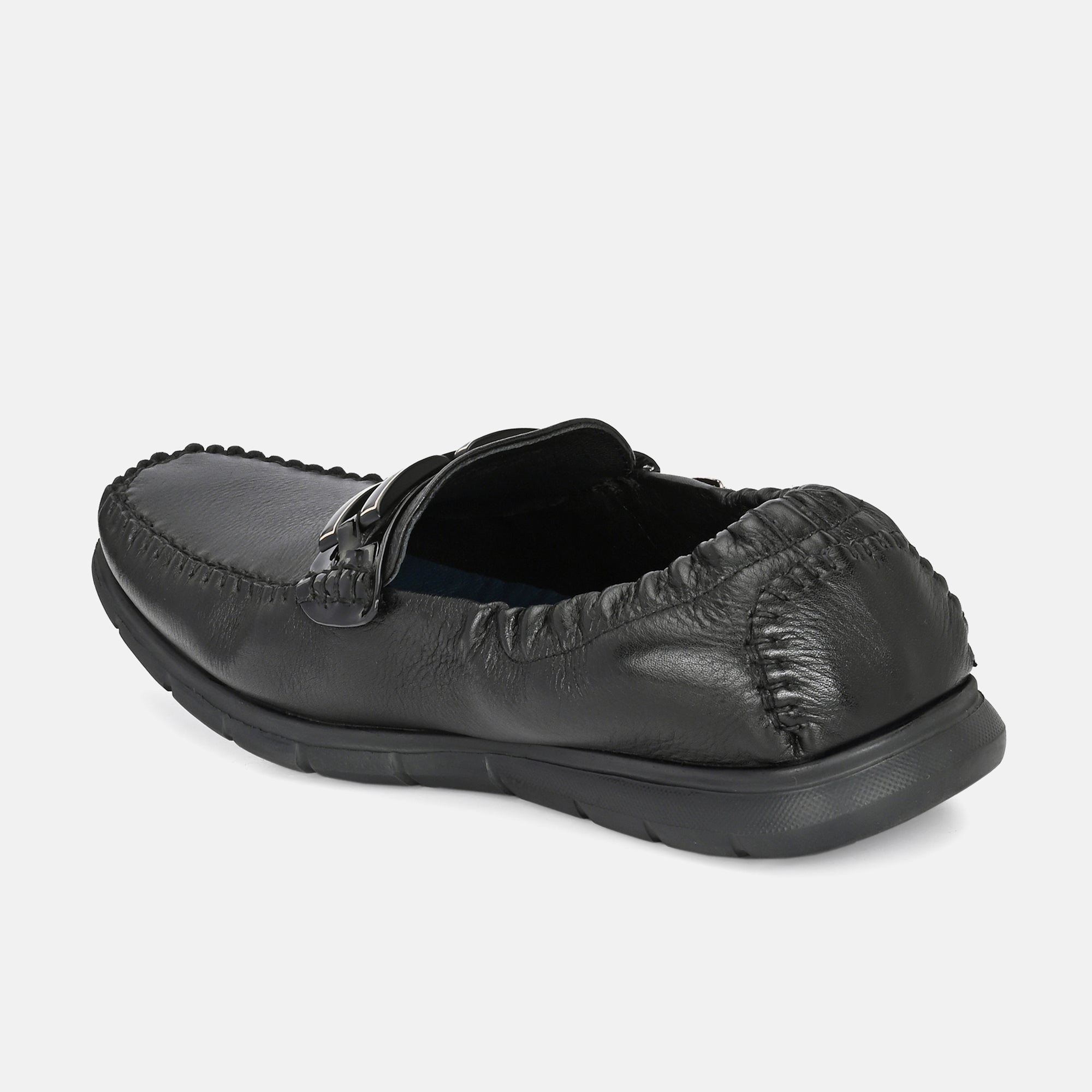 Flexible Buckled Loafers by Lafattio