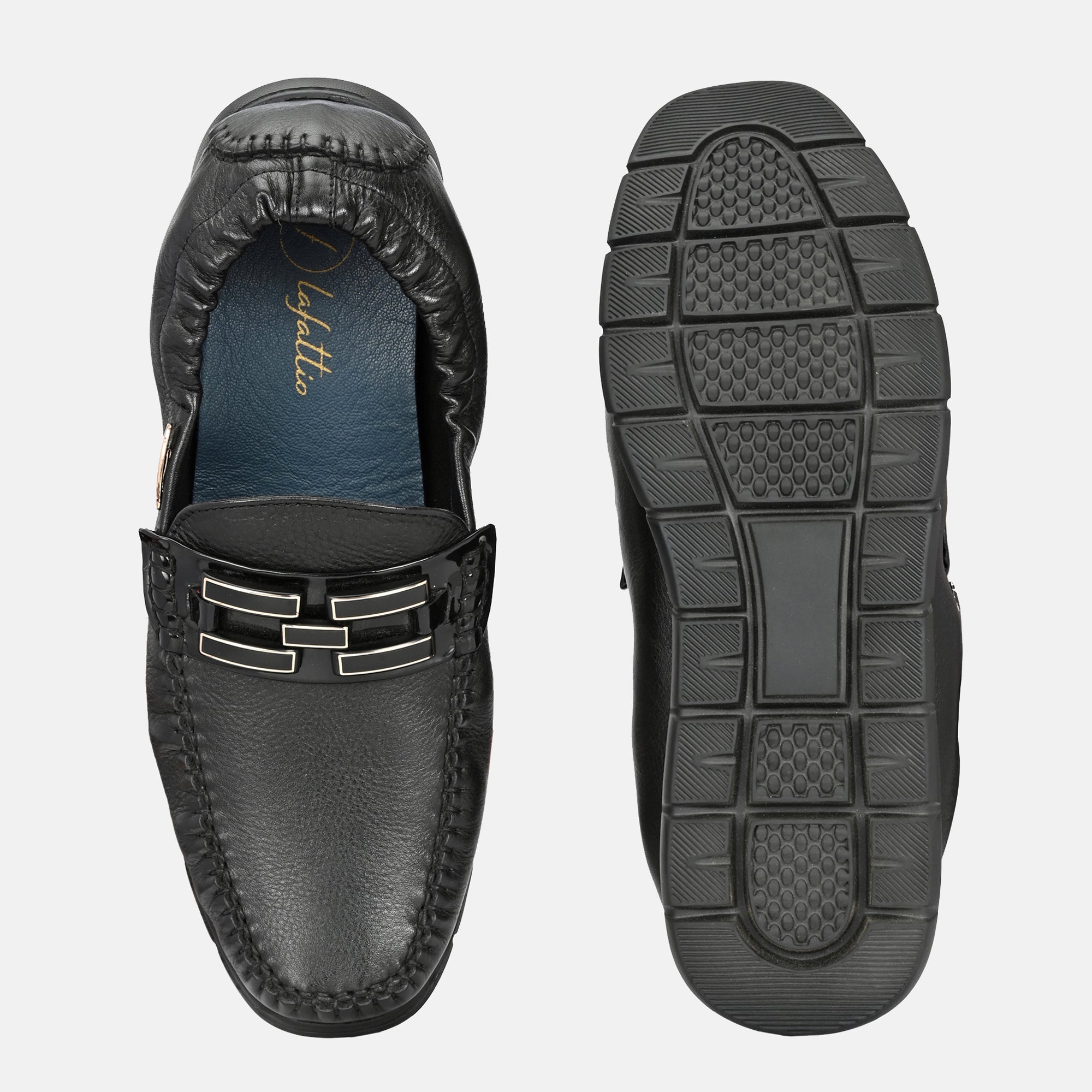 Flexible Buckled Loafers by Lafattio