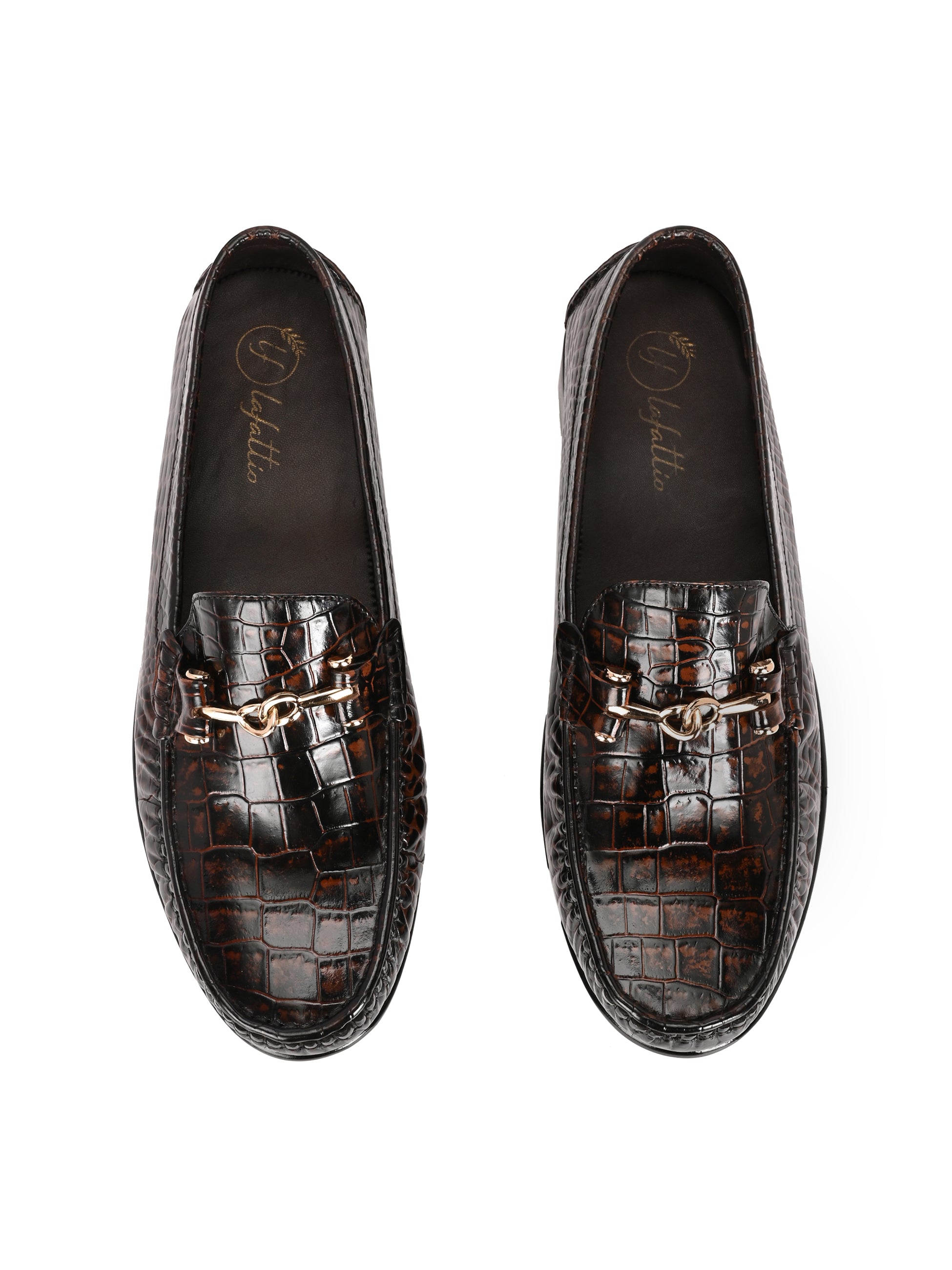 Textured Buckled Loafers by Lafattio