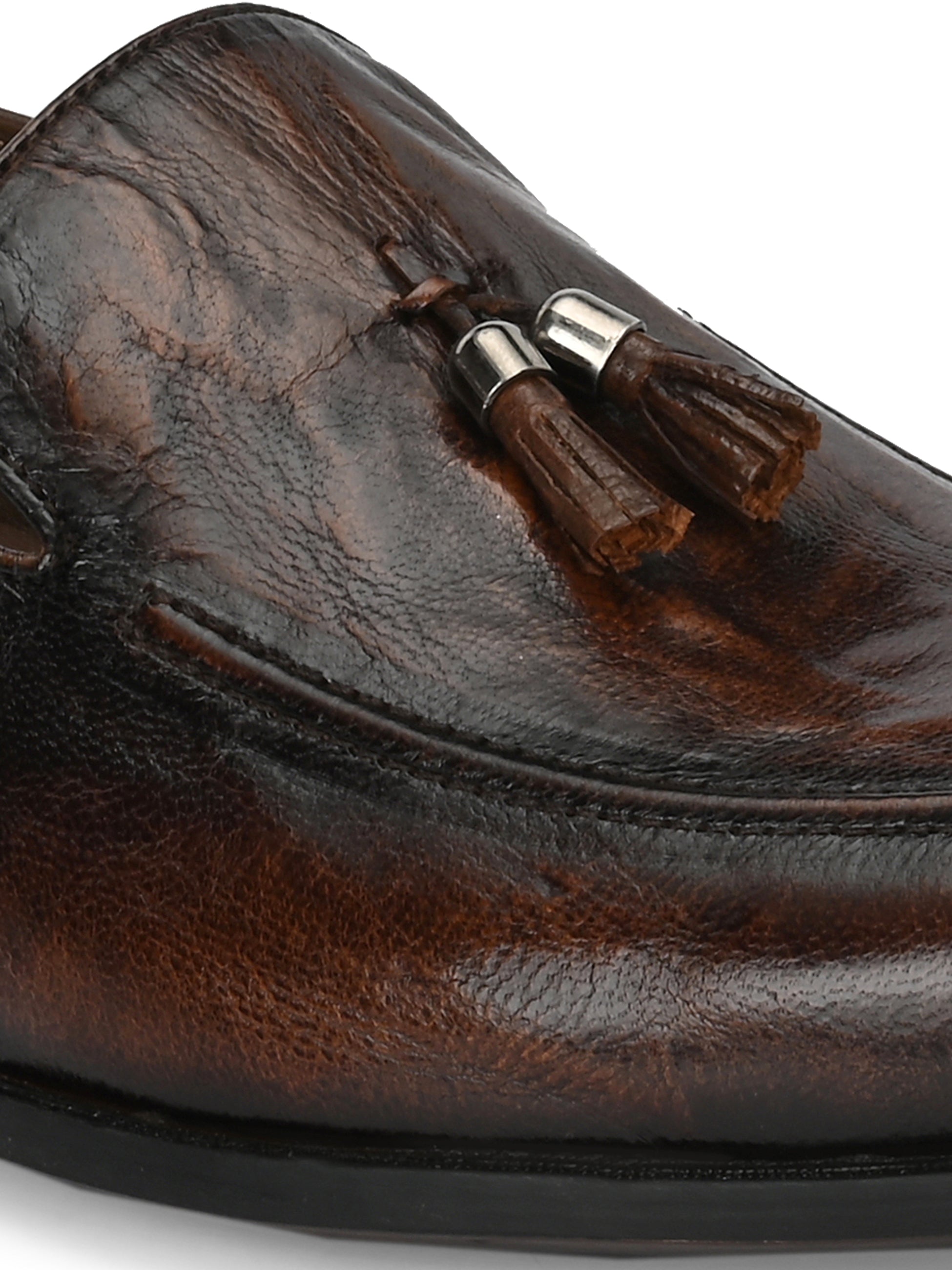 Rover Tassel Loafers by Aspeerio