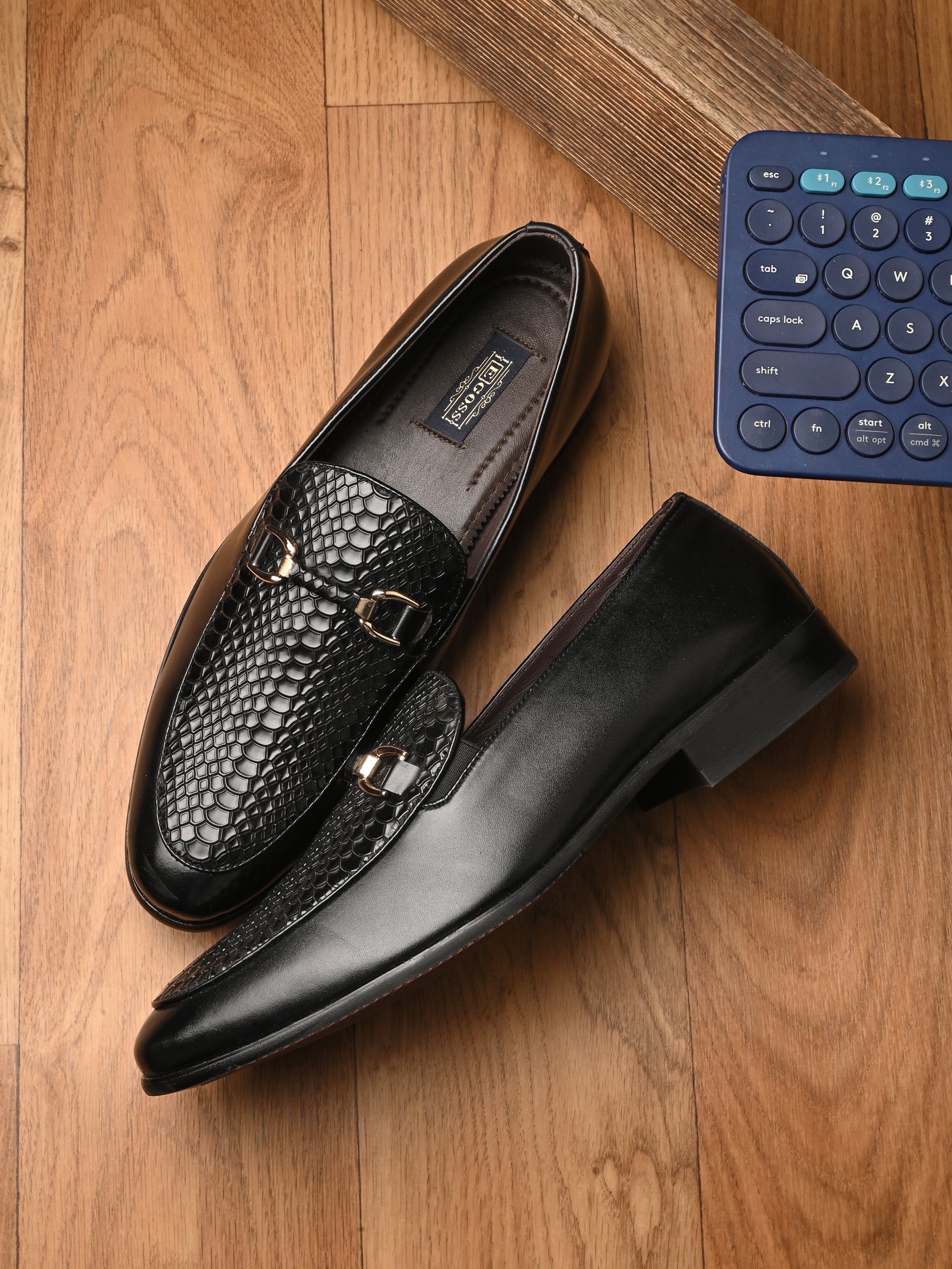 Egoss Imprinted Buckled Loafers For Men