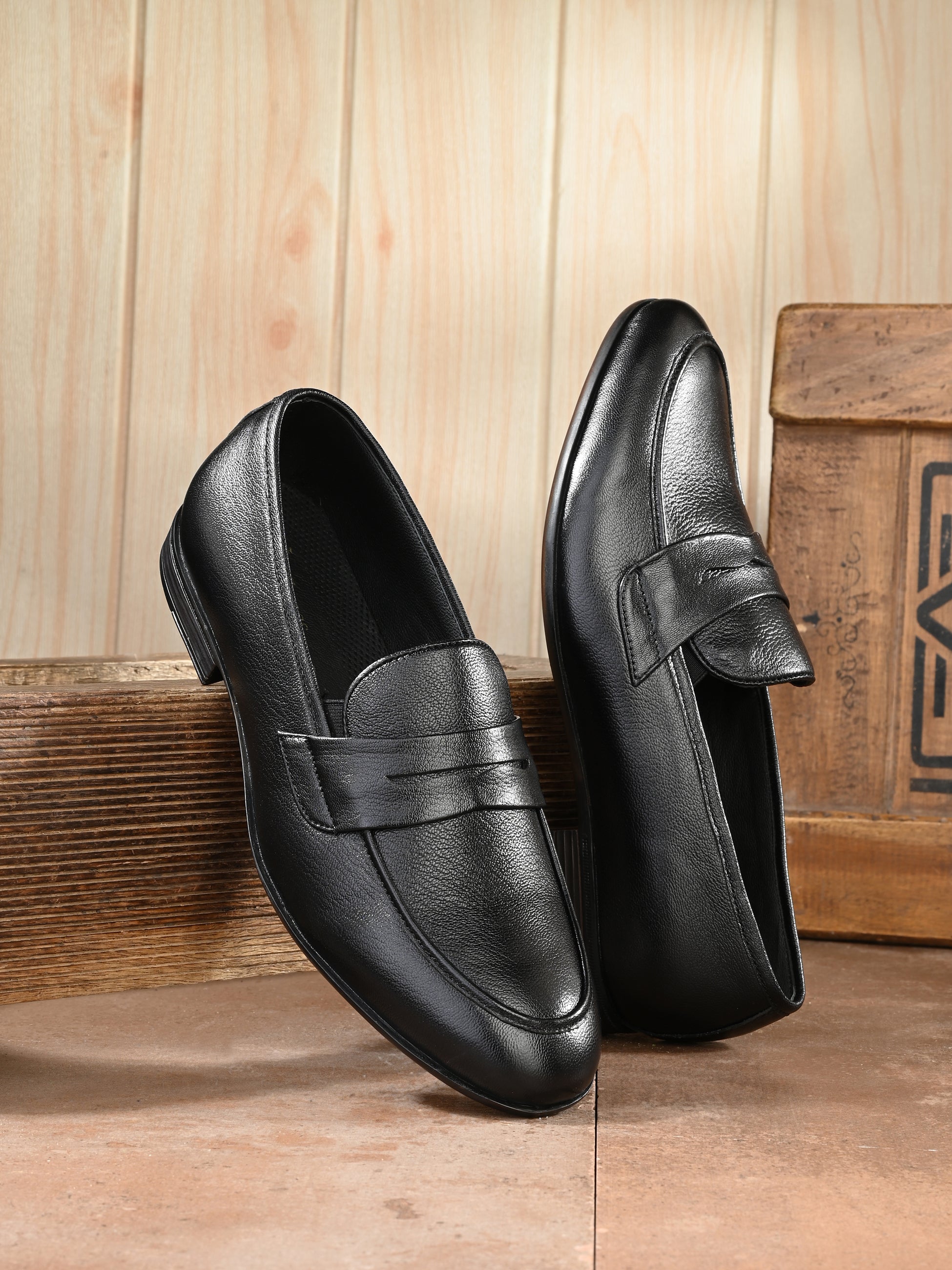 Rover Penny Loafers by Aspeerio
