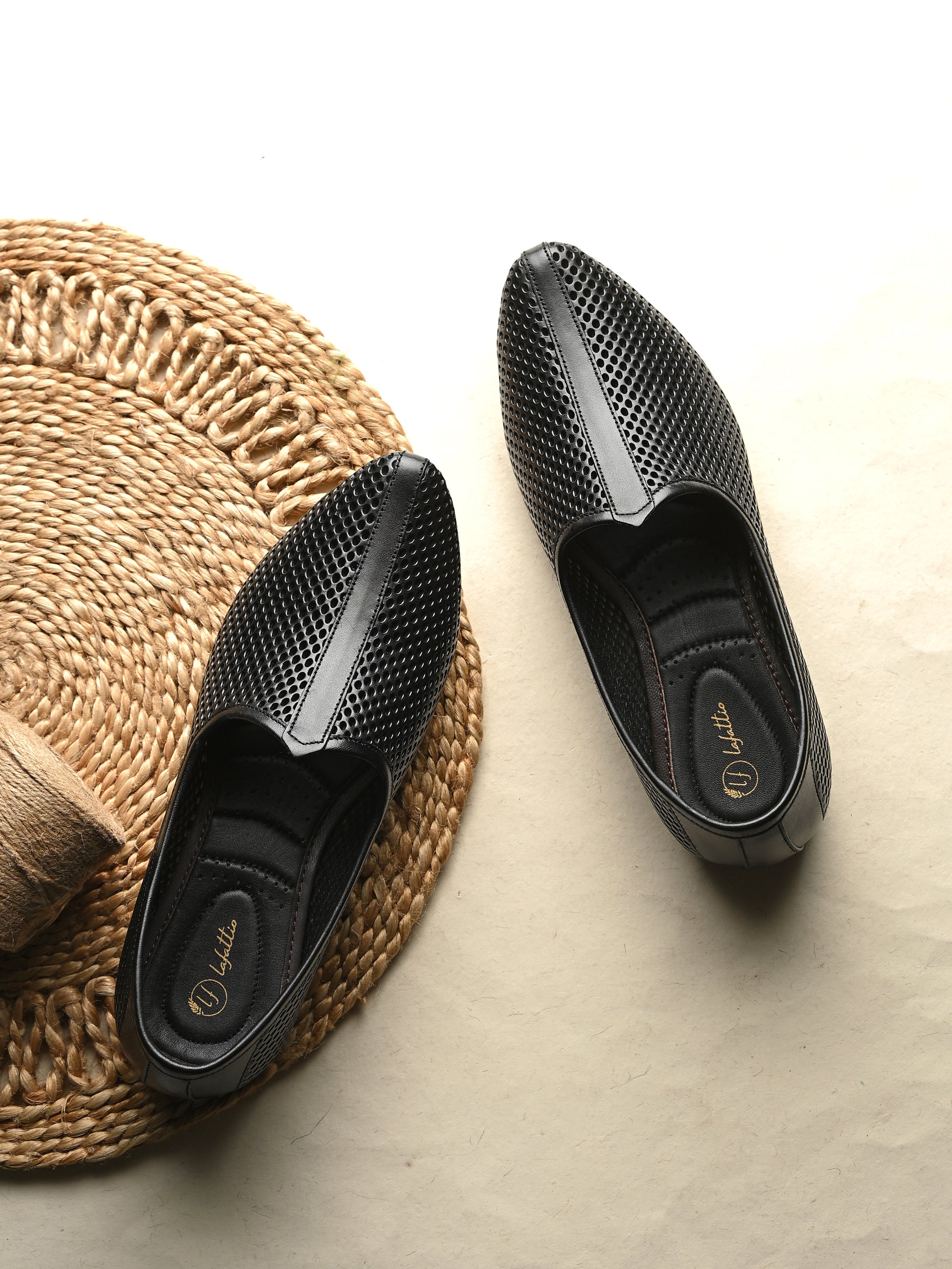 Black Malaga Jooti by Lafattio