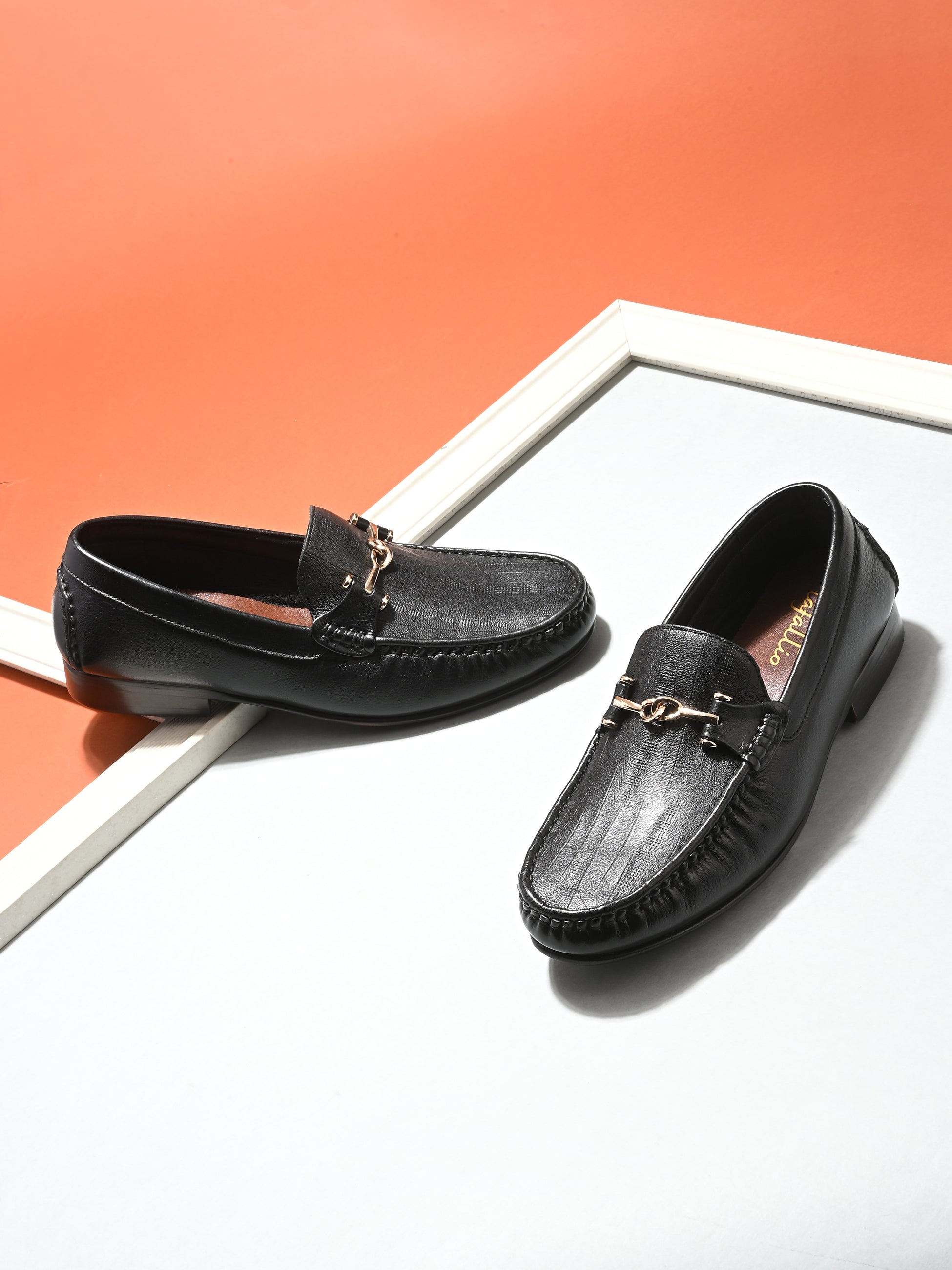 Classic Buckled Loafers by Lafattio