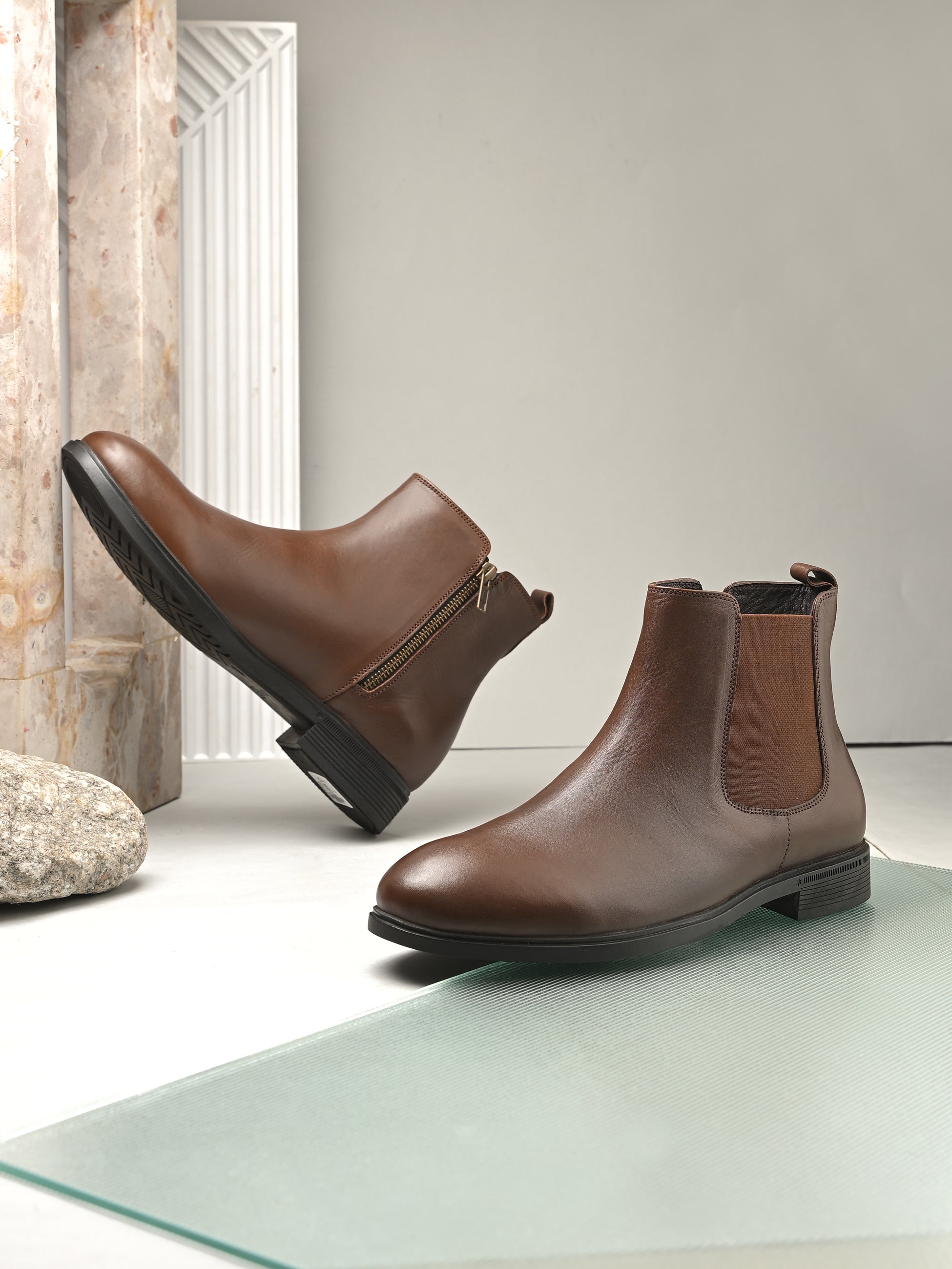 Egoss Leather Chelsea Boots For Men