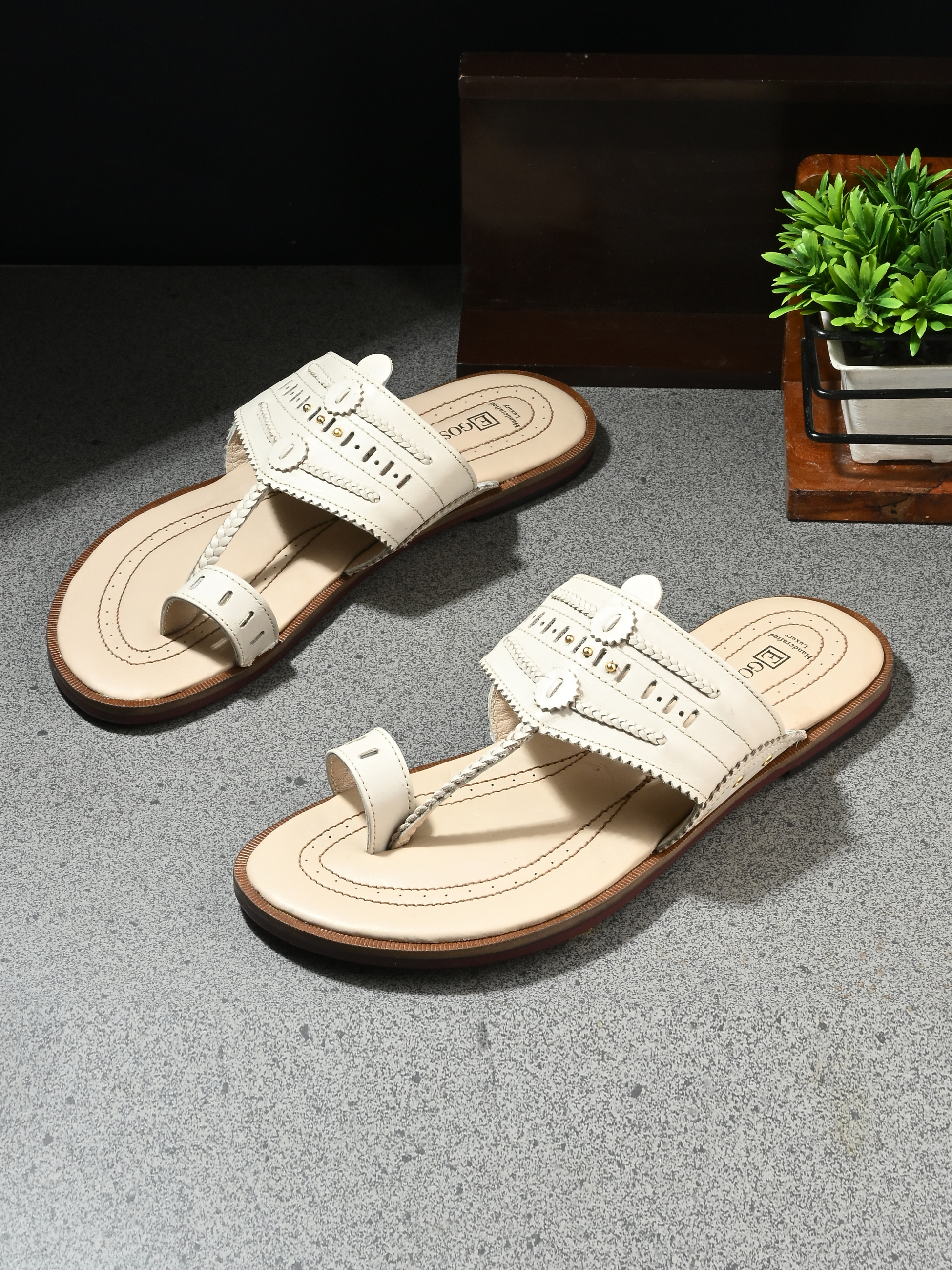 Egoss Kolhapuri Slippers For Men