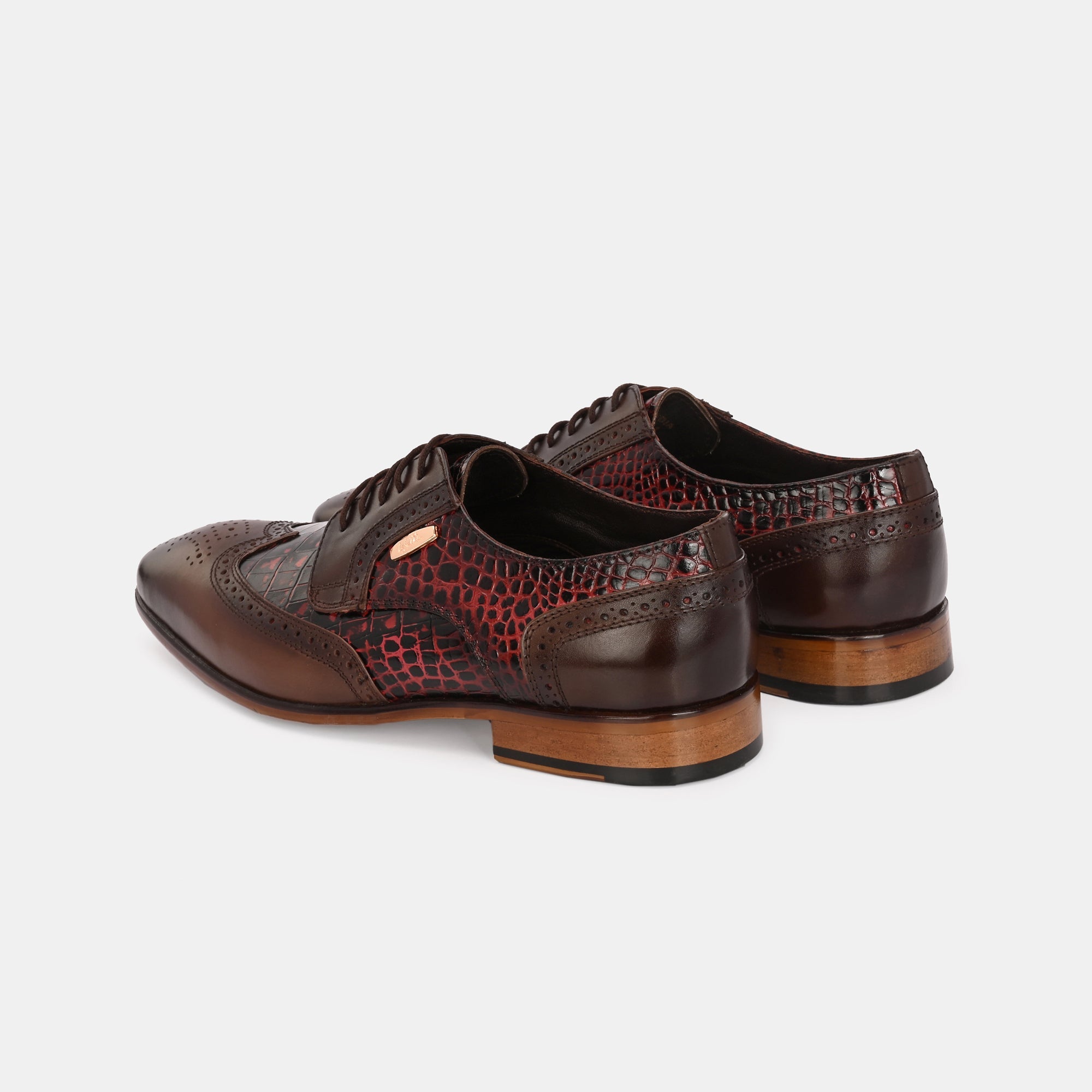 Colour-Blocked Lace-Up Brogues by Lafattio